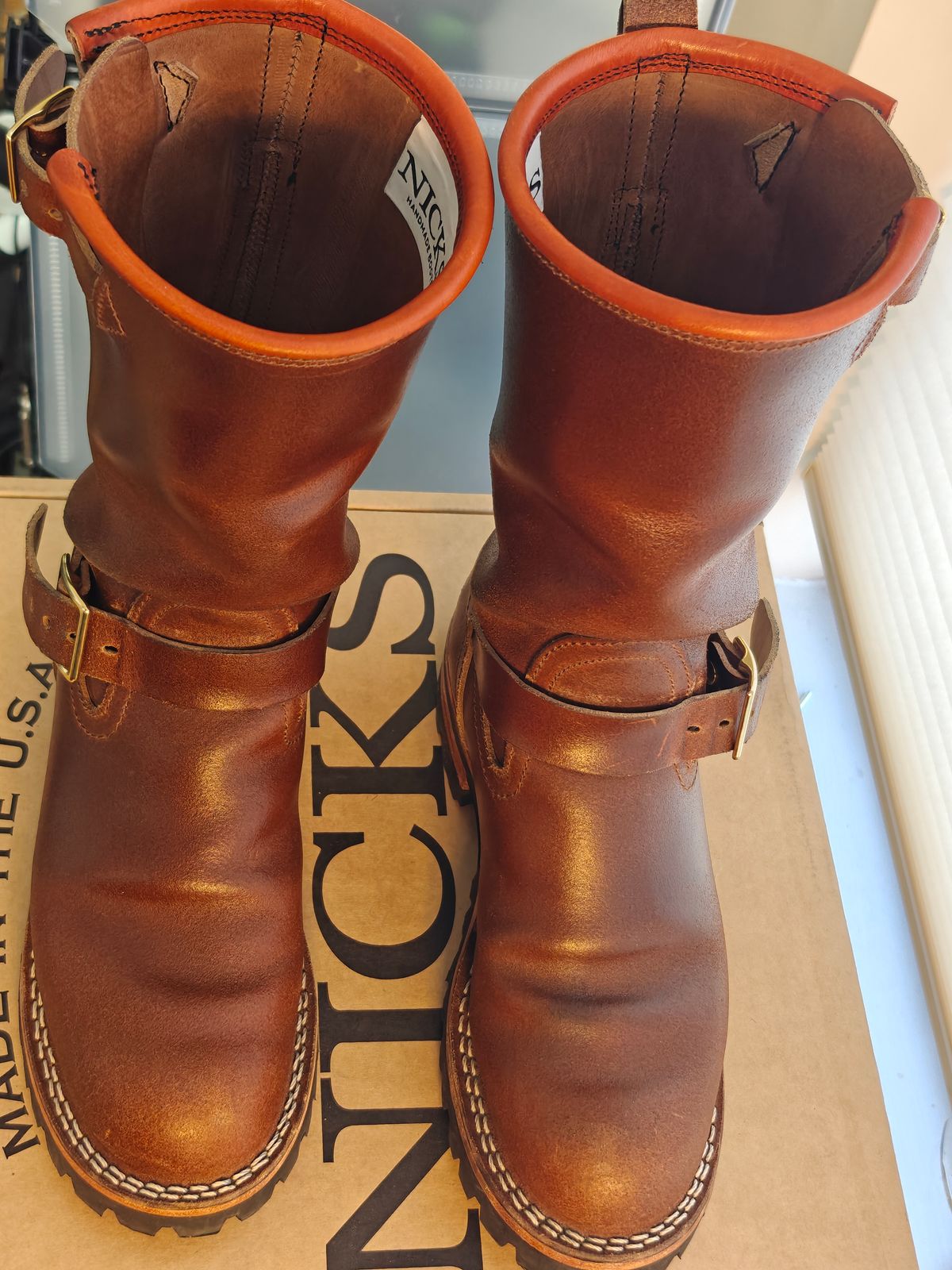 Photo by Angiogenesis35 on November 2, 2025 of the Nicks The Breakman in Horween Ember Waxed Flesh.