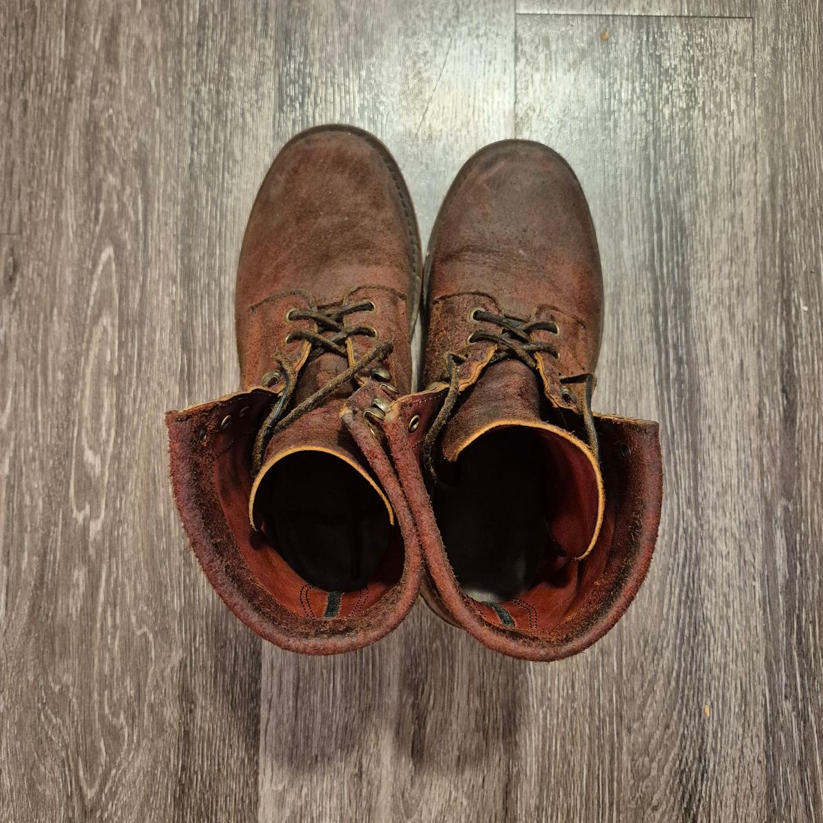 Photo by jg on November 5, 2025 of the Urban Wolf Club Axeman in Unkown Copper Roughout.