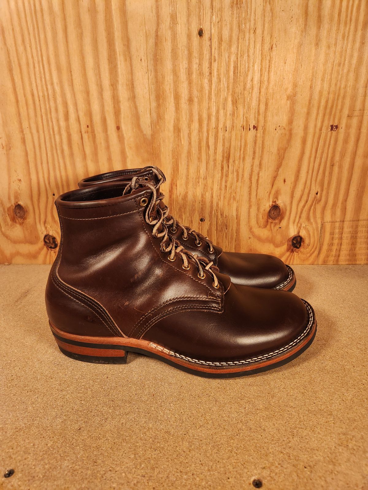 Photo by gotmoore on December 5, 2024 of the Nicks Lace Up Heritage in Horween Brown Chromexcel.