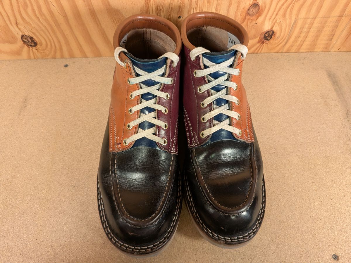 Photo by gotmoore on January 4, 2026 of the Nicks Moc Toe in Horween Black Chromexcel & Wickett & Craig Medium Brown Traditional Harness & Wickett & Craig Burgundy Traditional Harness.