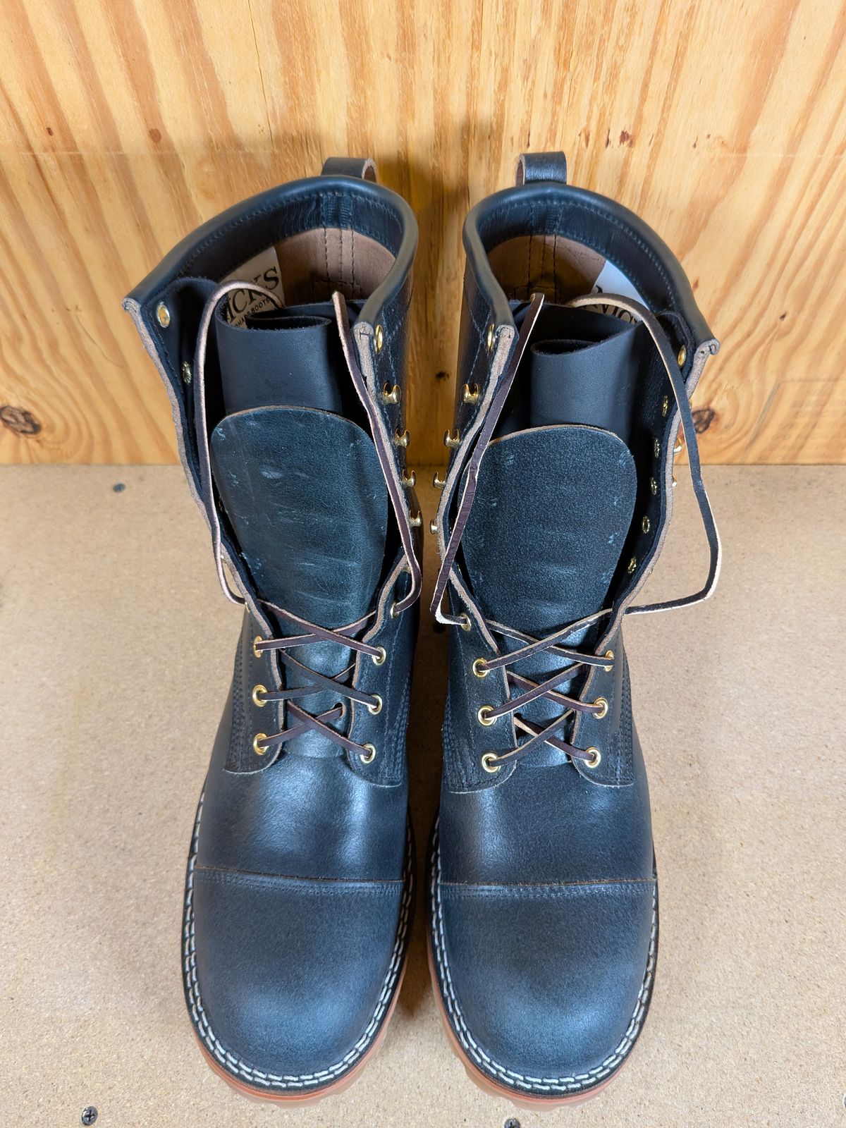 Photo by gotmoore on May 12, 2025 of the Nicks Lace Up Heritage in Pacific Waxed Flesh.