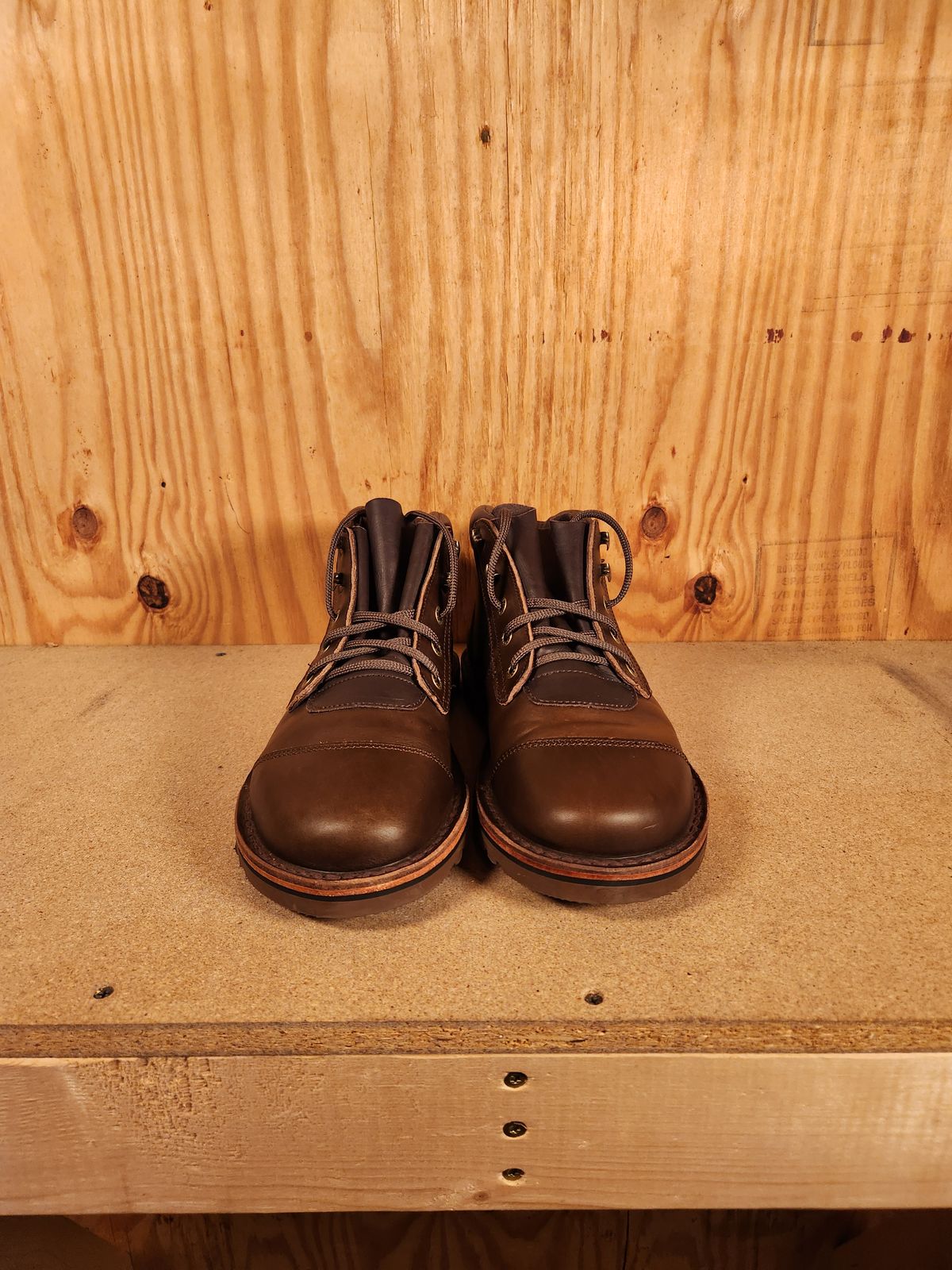Photo by gotmoore on December 14, 2024 of the Jim Green African Ranger Barefoot Boot in Horween Olive Brown Chromexel.