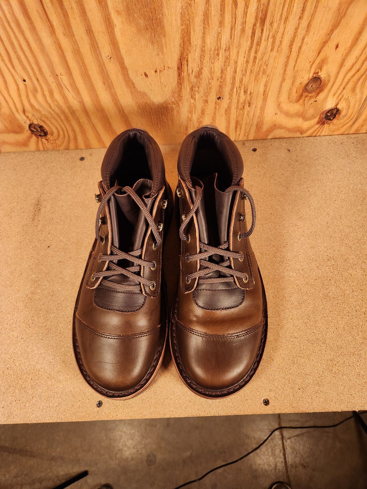 Photo by gotmoore on December 14, 2024 of the Jim Green African Ranger Barefoot Boot in Horween Olive Brown Chromexel.