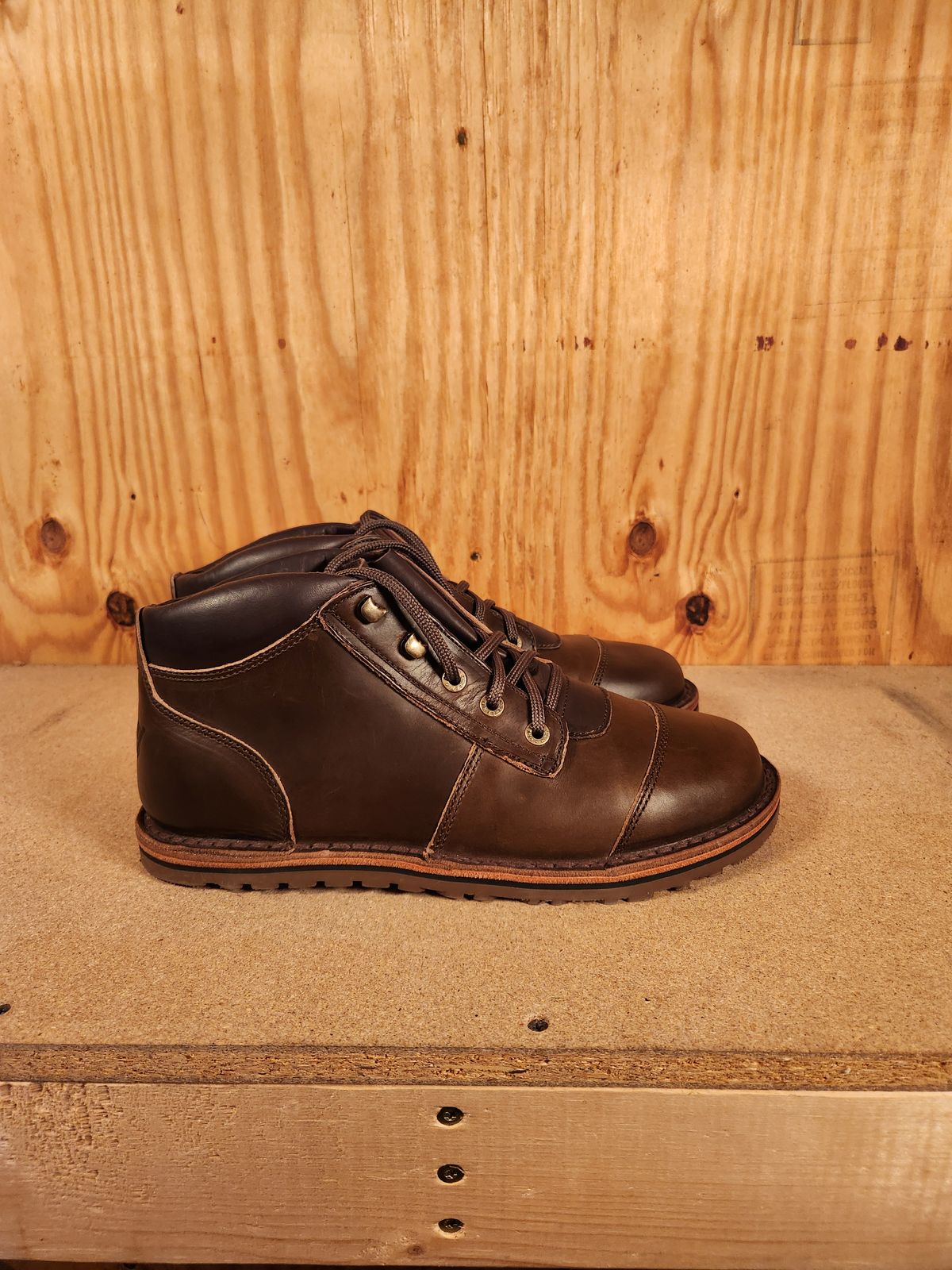 Photo by gotmoore on December 14, 2024 of the Jim Green African Ranger Barefoot Boot in Horween Olive Brown Chromexel.
