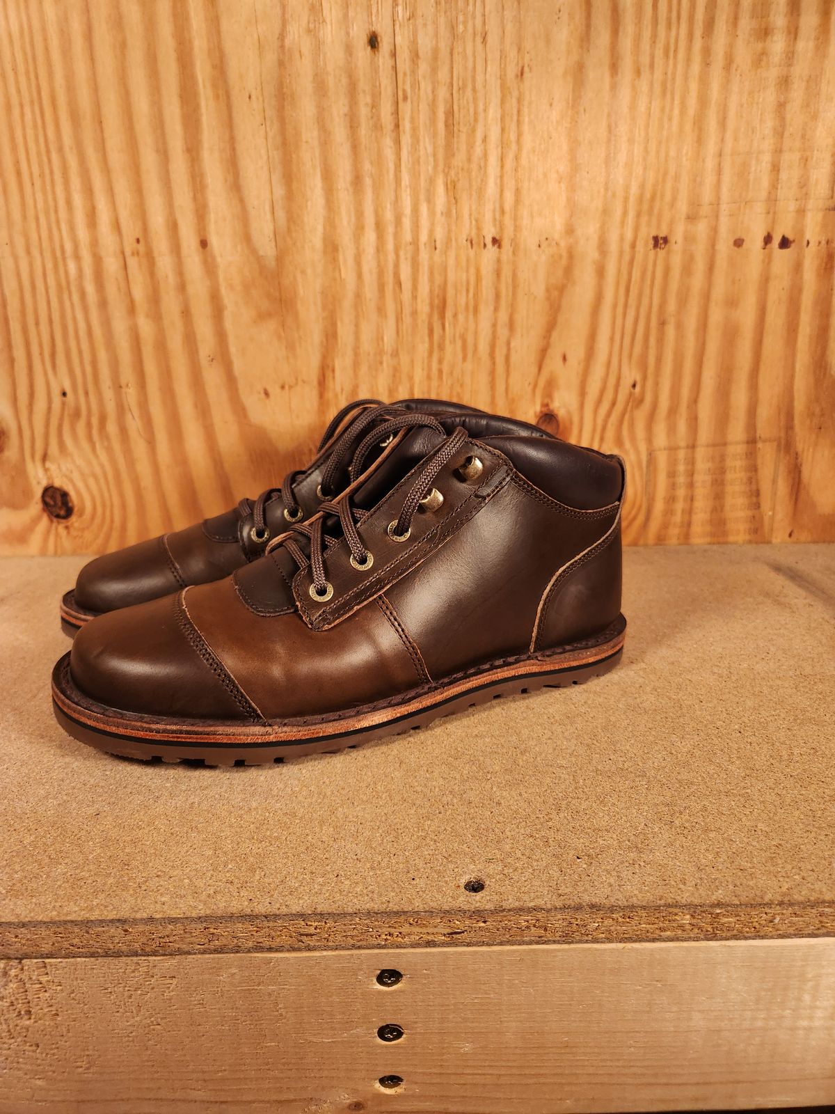 Photo by gotmoore on December 14, 2024 of the Jim Green African Ranger Barefoot Boot in Horween Olive Brown Chromexel.