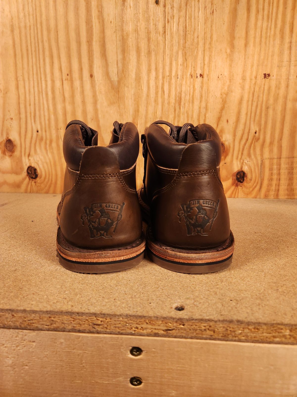 Photo by gotmoore on December 14, 2024 of the Jim Green African Ranger Barefoot Boot in Horween Olive Brown Chromexel.