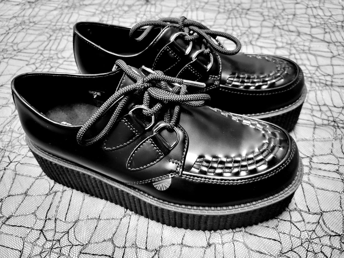 Photo by jeepers.creepers on October 11, 2024 of the Underground Unknown Model in Unknown Leather.