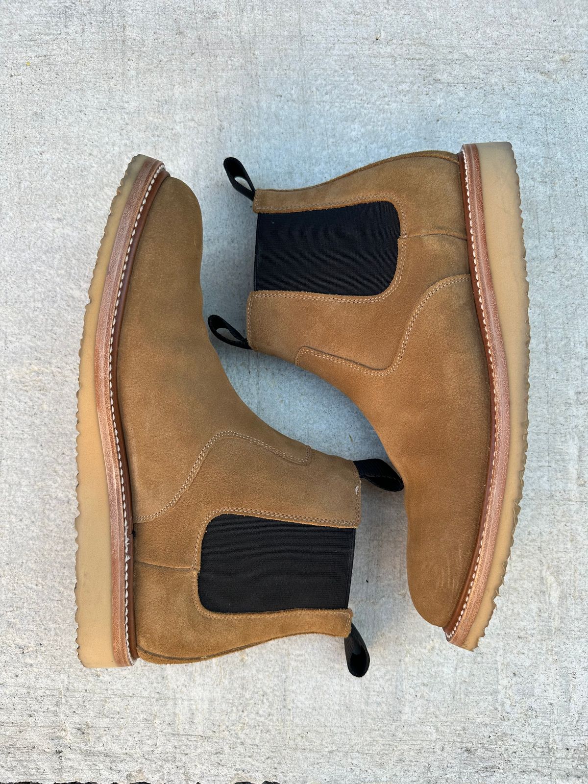 Photo by sans_cuff on October 4, 2025 of the Rhodes Footwear Work Wedge Chelsea Boot in Full Grain Suede Leather.