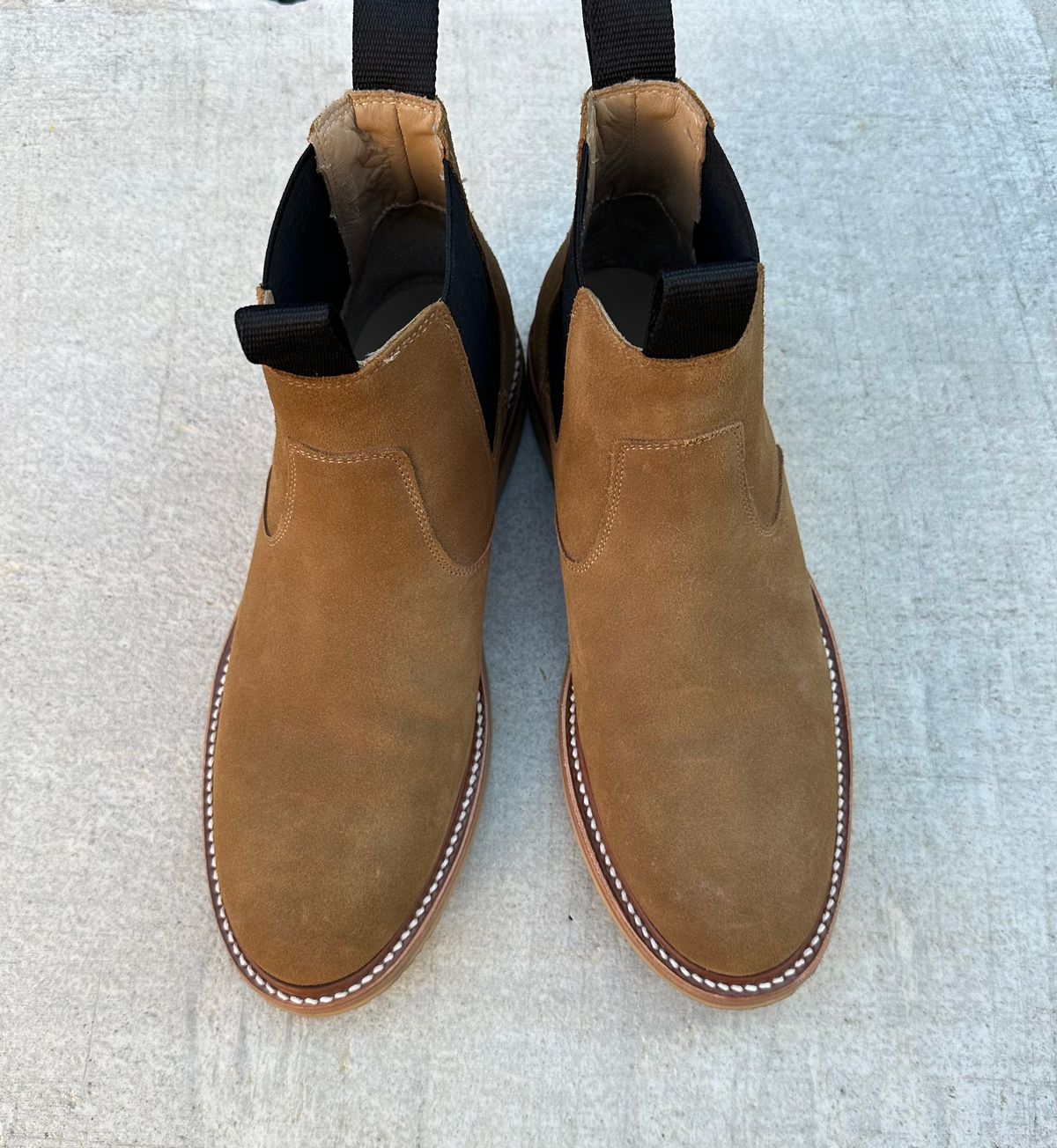 Photo by sans_cuff on October 4, 2025 of the Rhodes Footwear Work Wedge Chelsea Boot in Full Grain Suede Leather.