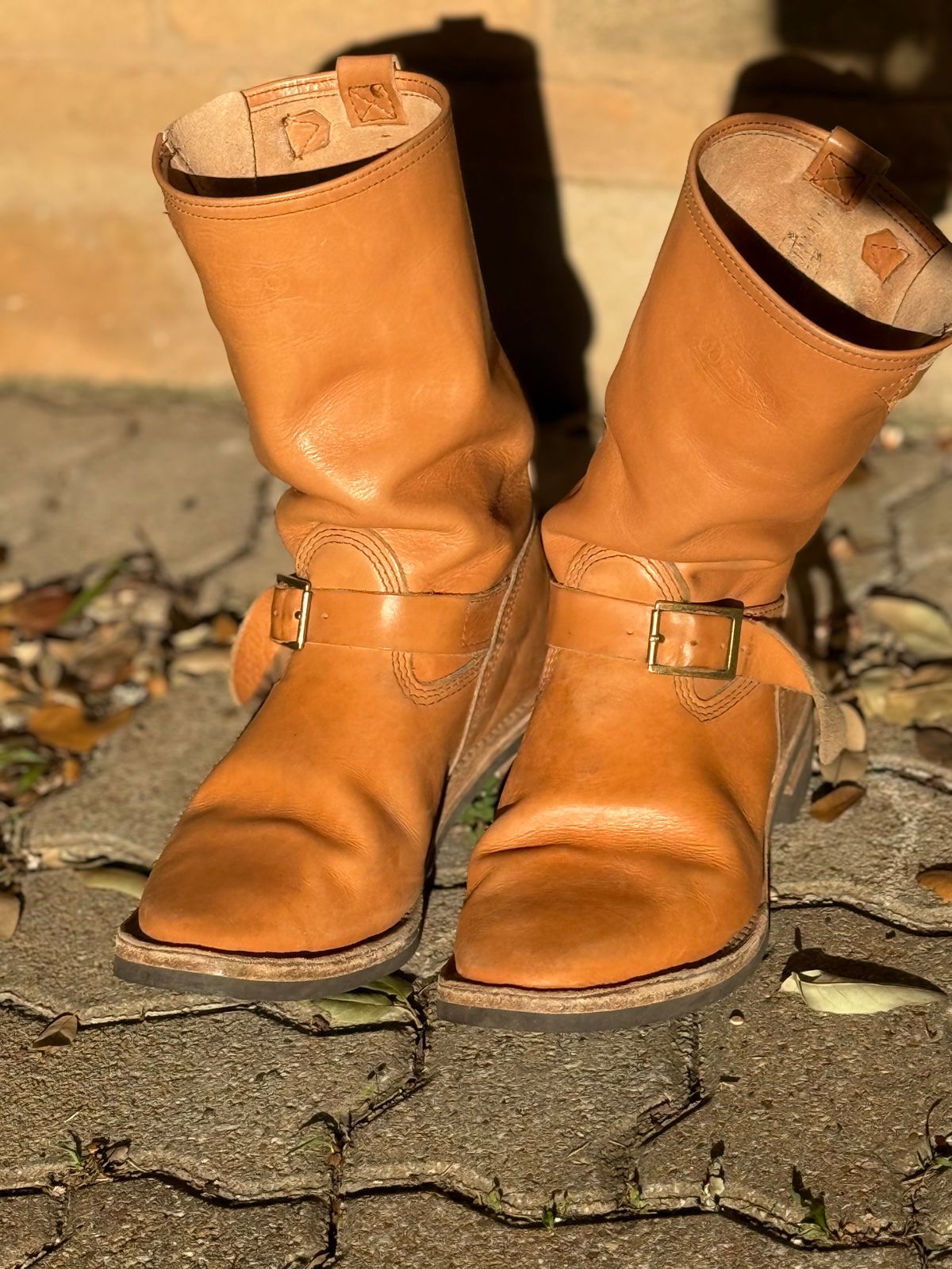 Photo by adriankgonzales on November 1, 2025 of the Wesco x S&S Van Cleef III in Unknown Natural Veg Tan.