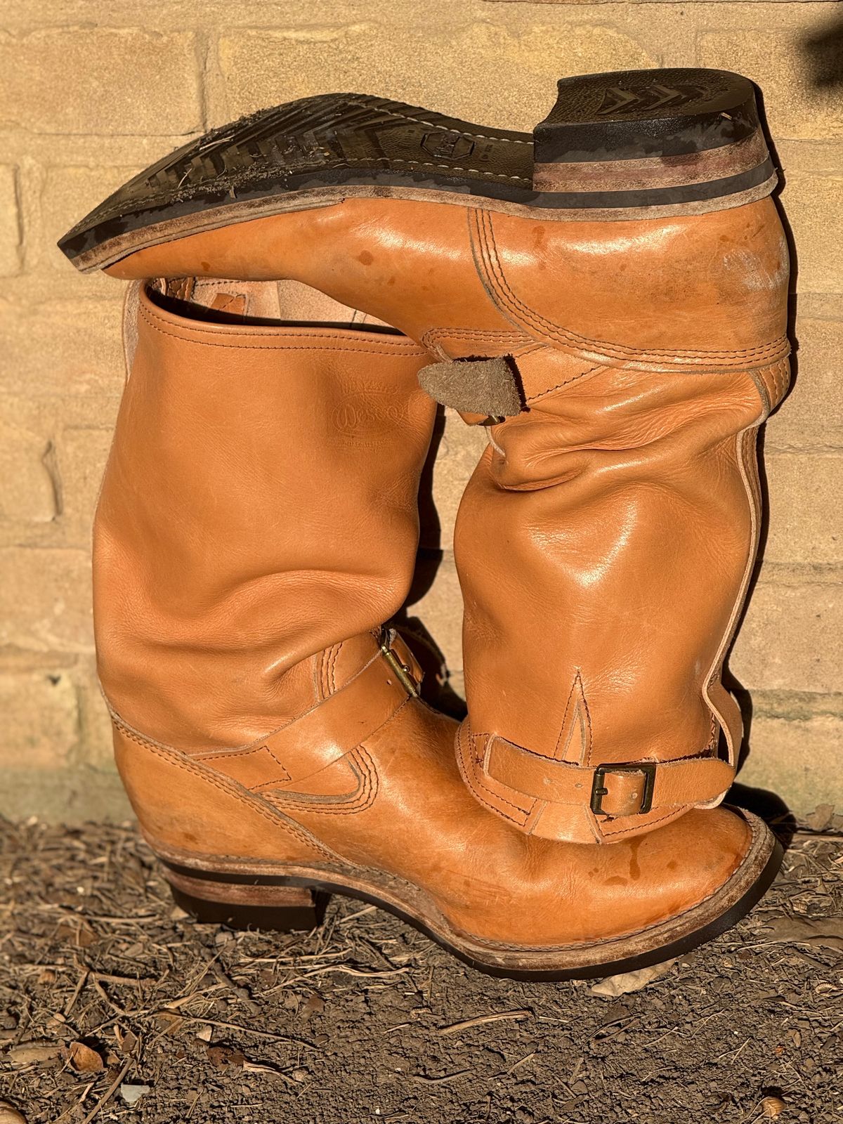 Photo by adriankgonzales on November 1, 2025 of the Wesco x S&S Van Cleef III in Unknown Natural Veg Tan.