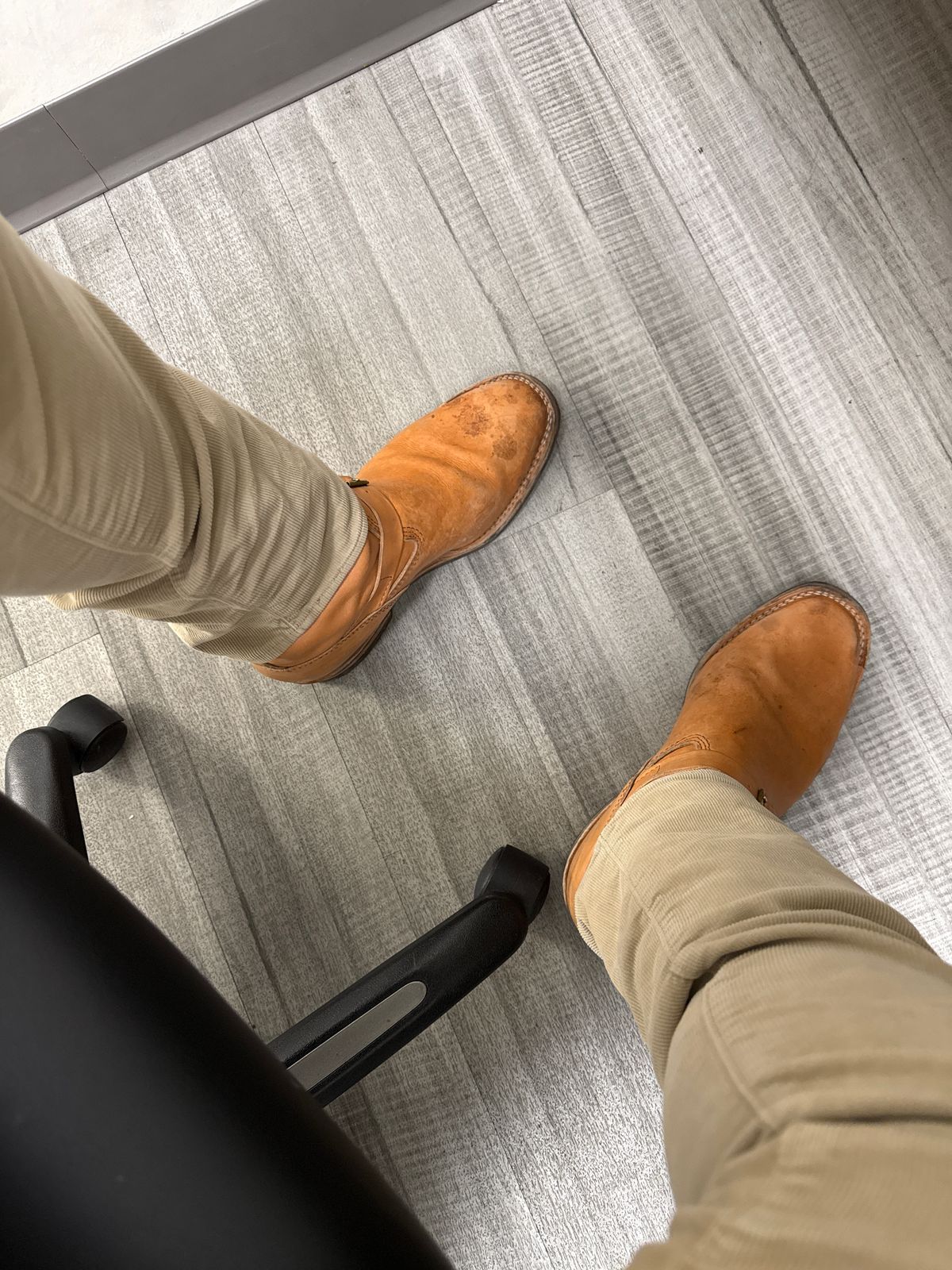 Photo by adriankgonzales on November 25, 2025 of the Wesco x S&S Van Cleef III in Unknown Natural Veg Tan.