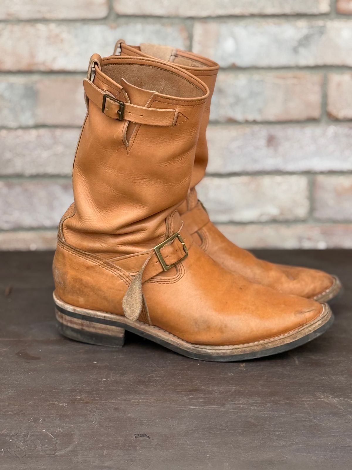 Photo by adriankgonzales on December 4, 2025 of the Wesco x S&S Van Cleef III in Unknown Natural Veg Tan.