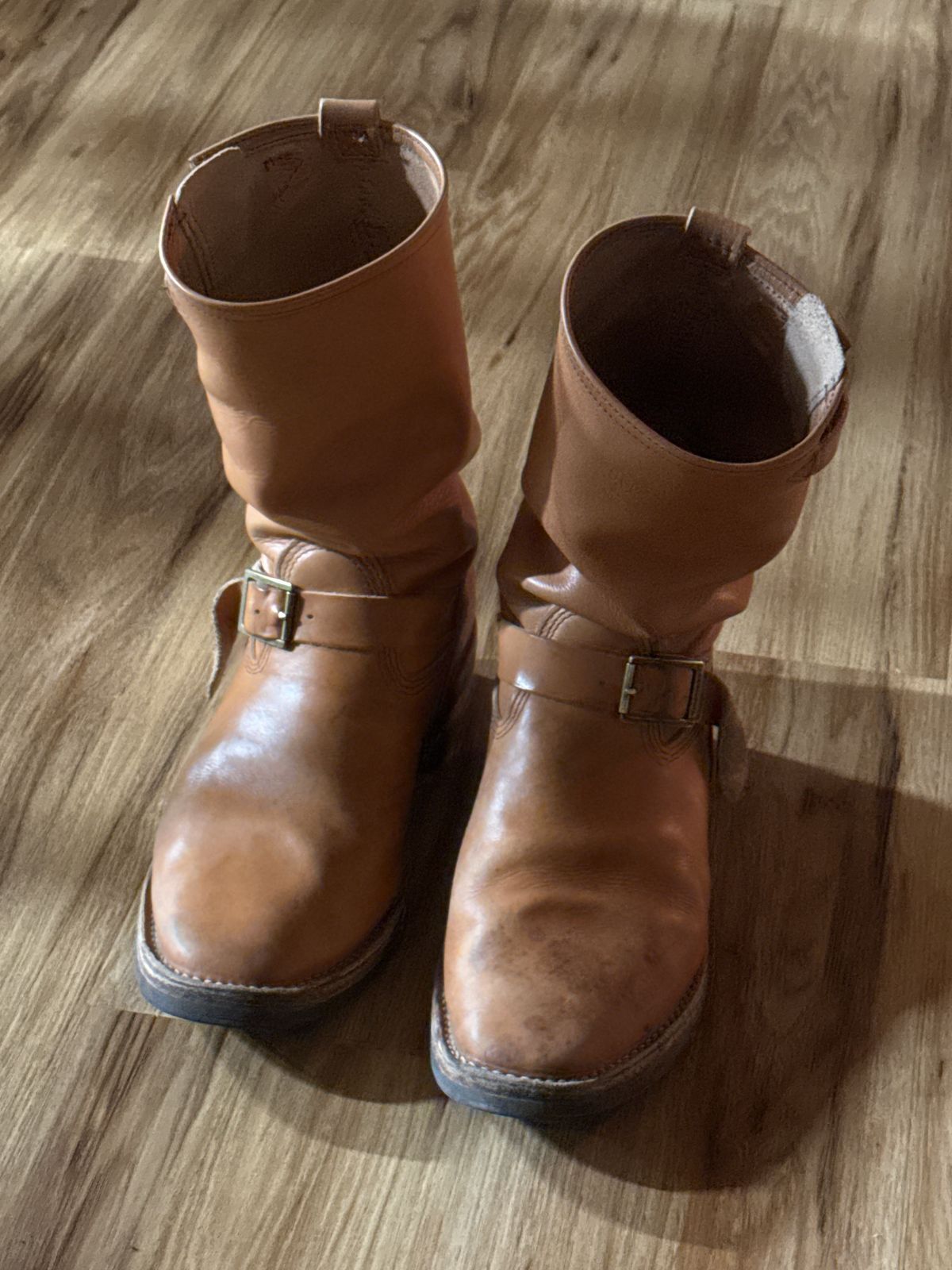 Photo by adriankgonzales on December 16, 2025 of the Wesco x S&S Van Cleef III in Unknown Natural Veg Tan.