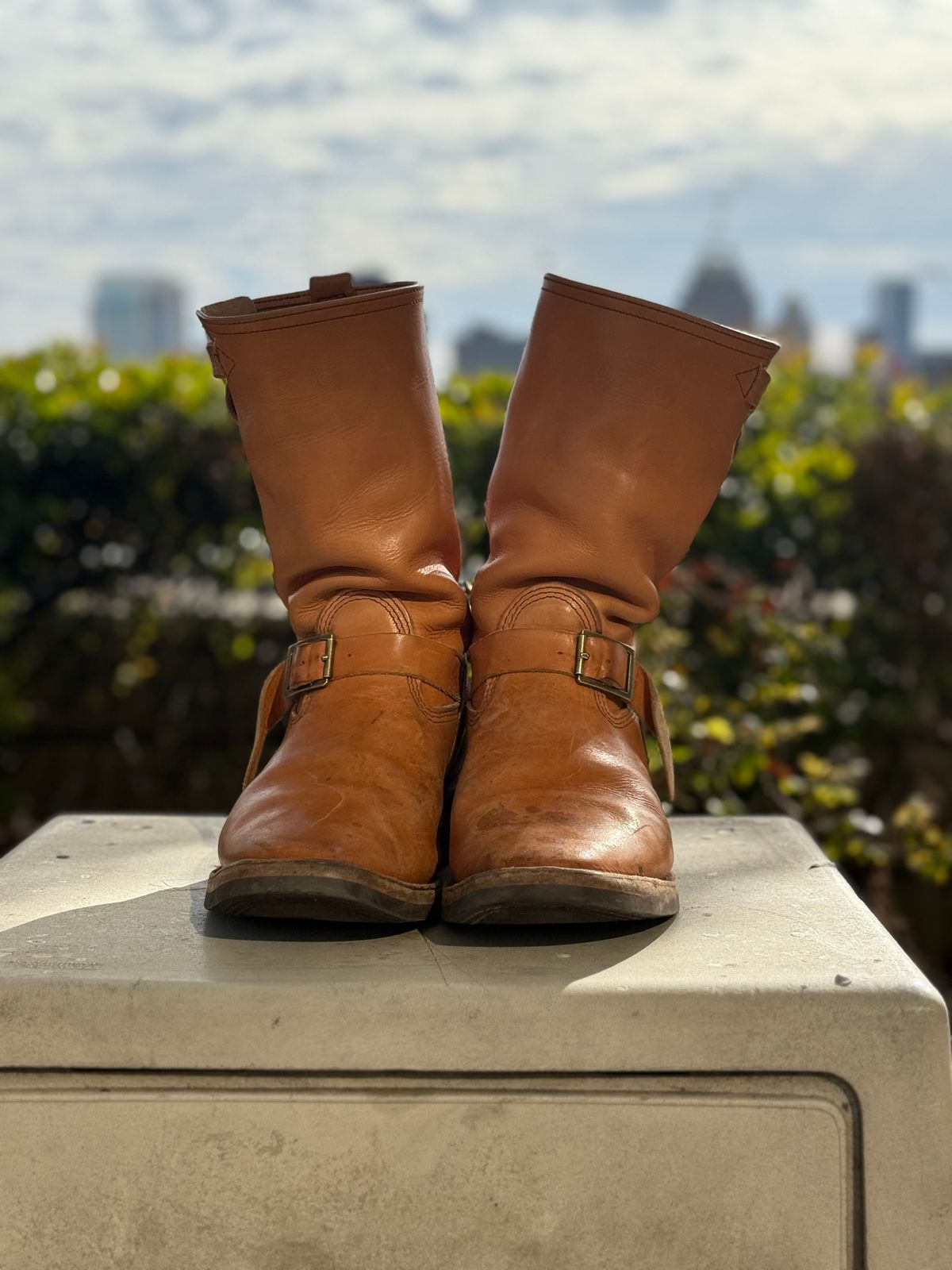 Photo by adriankgonzales on January 1, 2026 of the Wesco x S&S Van Cleef III in Unknown Natural Veg Tan.