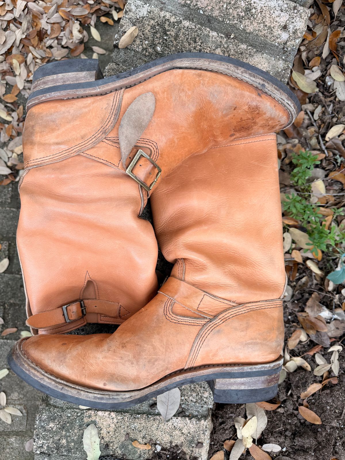 Photo by adriankgonzales on March 5, 2026 of the Wesco x S&S Van Cleef III in Unknown Natural Veg Tan.