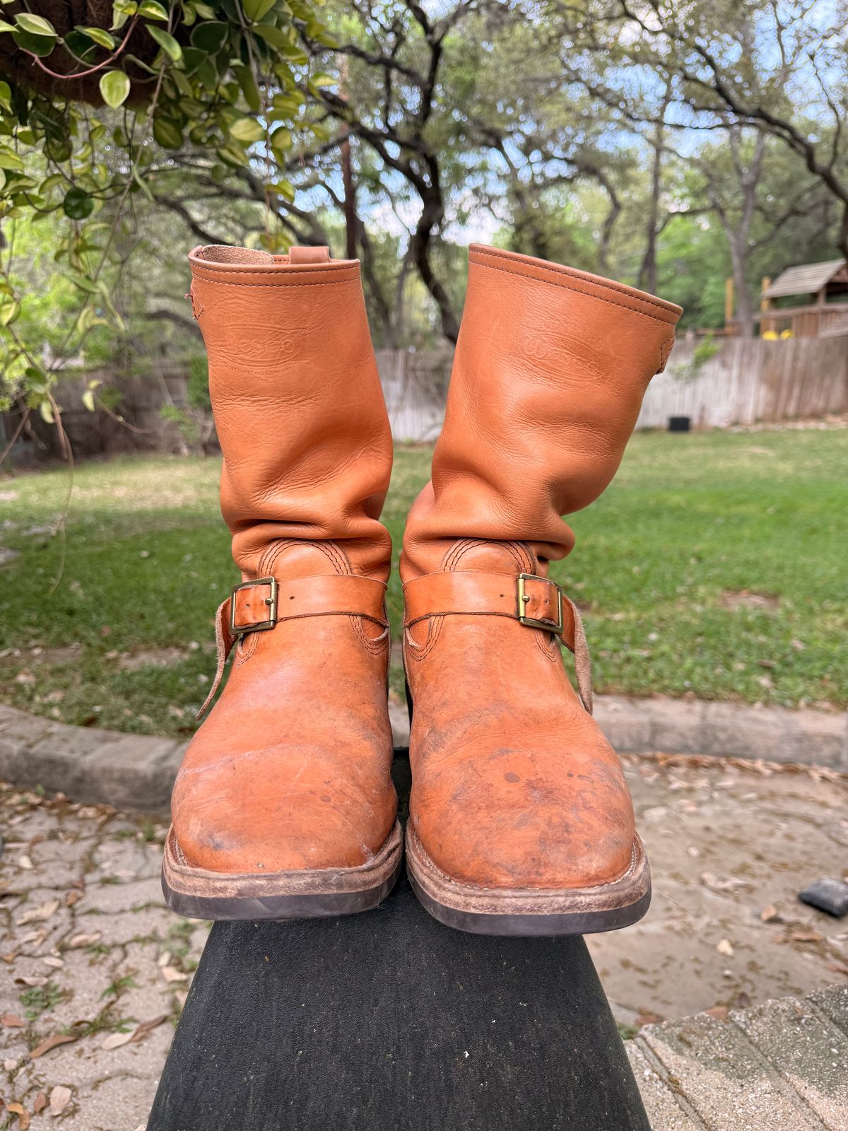 Photo by adriankgonzales on April 1, 2026 of the Wesco x S&S Van Cleef III in Unknown Natural Veg Tan.