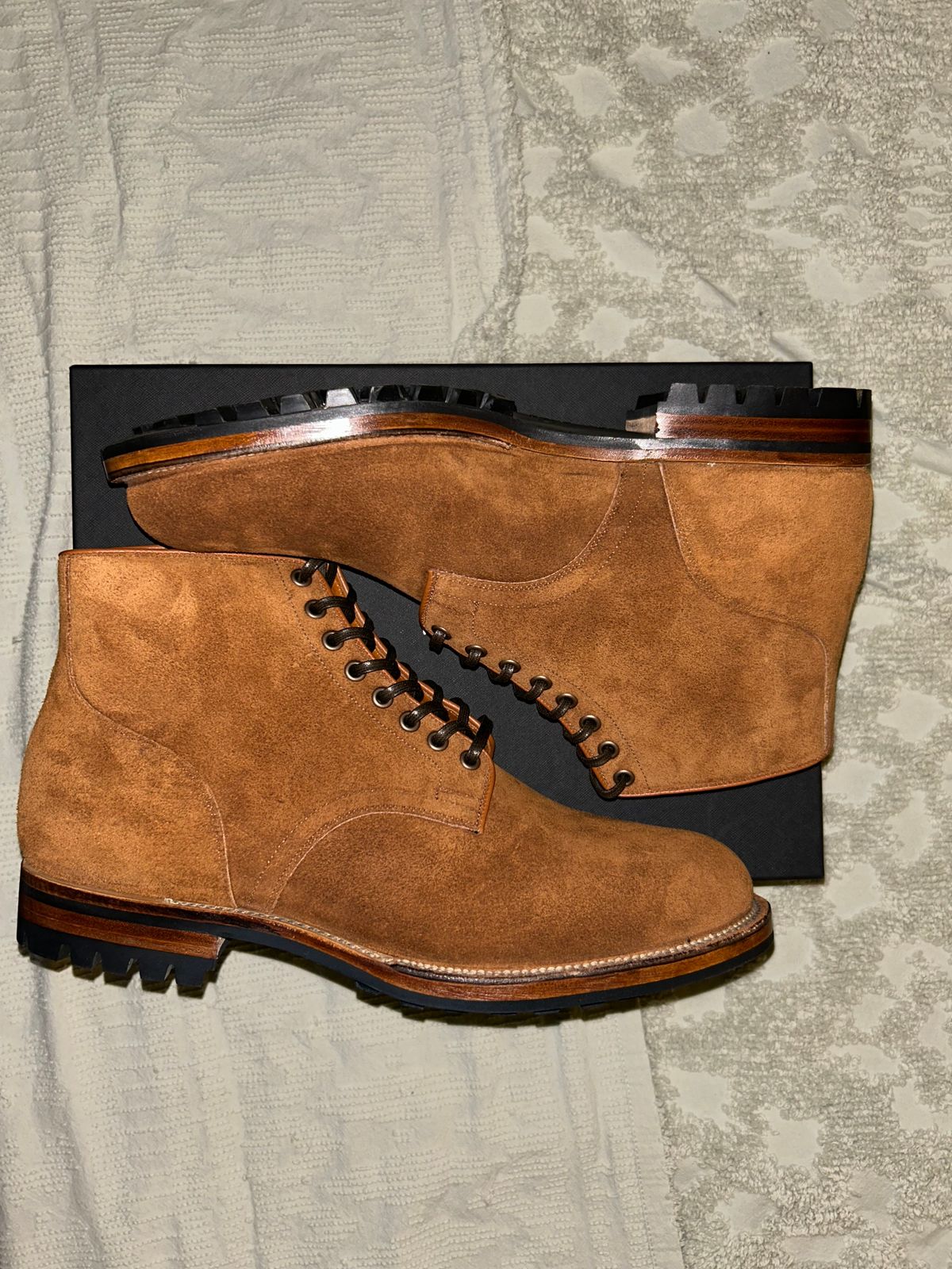 Photo by lowrollr on November 10, 2025 of the Viberg Service Boot in Horween Aged Bark Chamois Roughout.