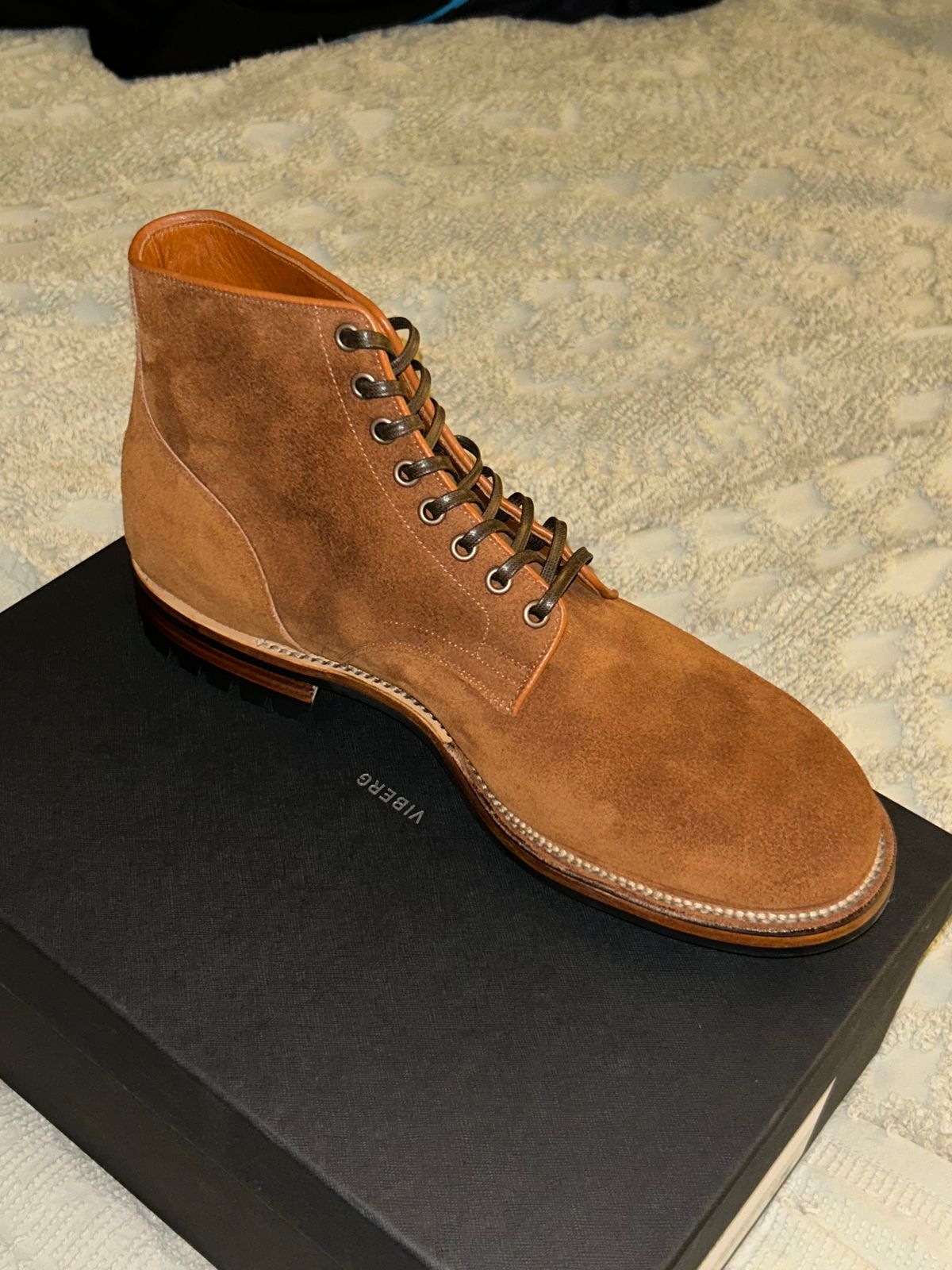 Photo by lowrollr on November 10, 2025 of the Viberg Service Boot in Horween Aged Bark Chamois Roughout.