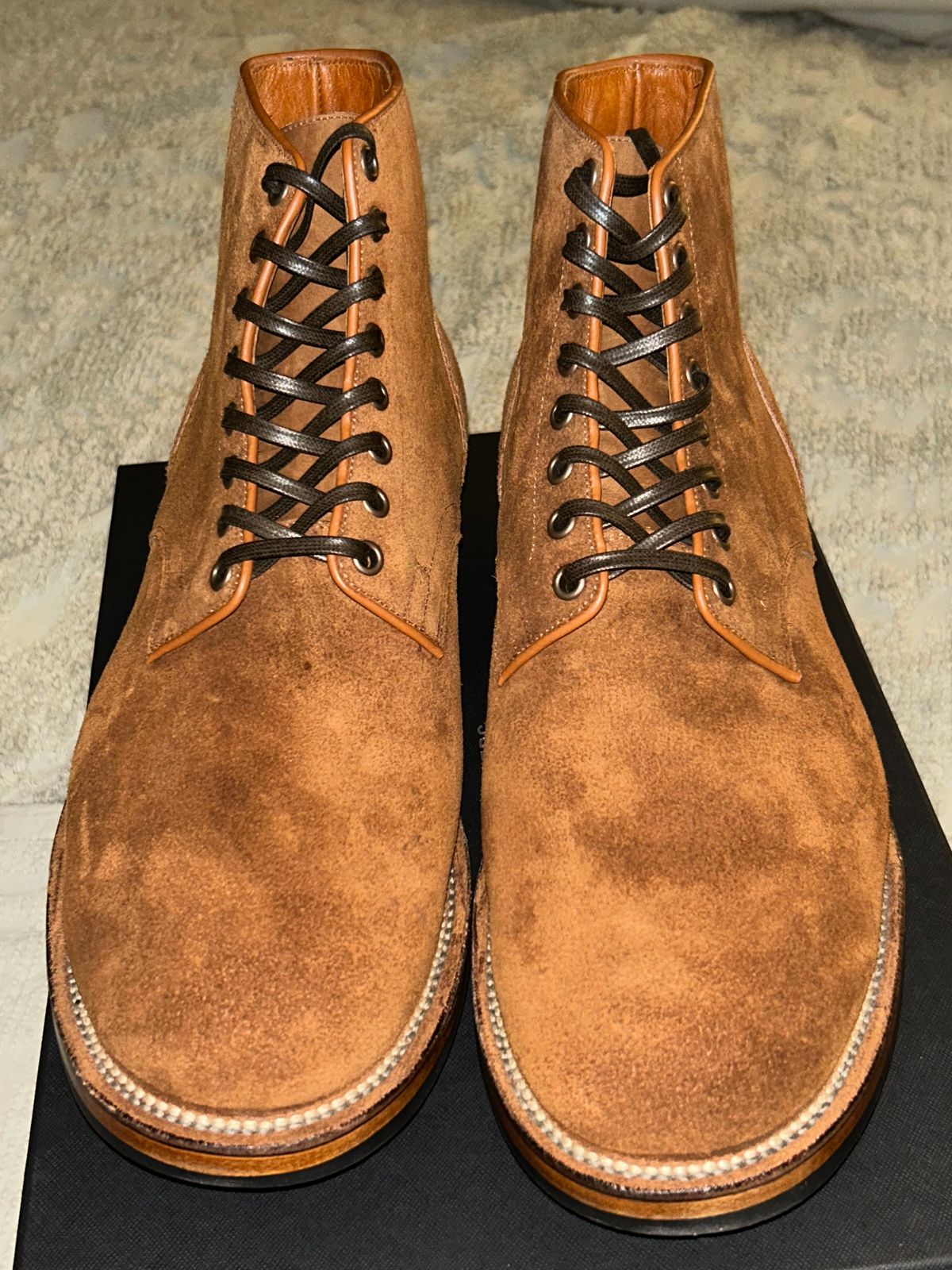 Photo by lowrollr on November 10, 2025 of the Viberg Service Boot in Horween Aged Bark Chamois Roughout.