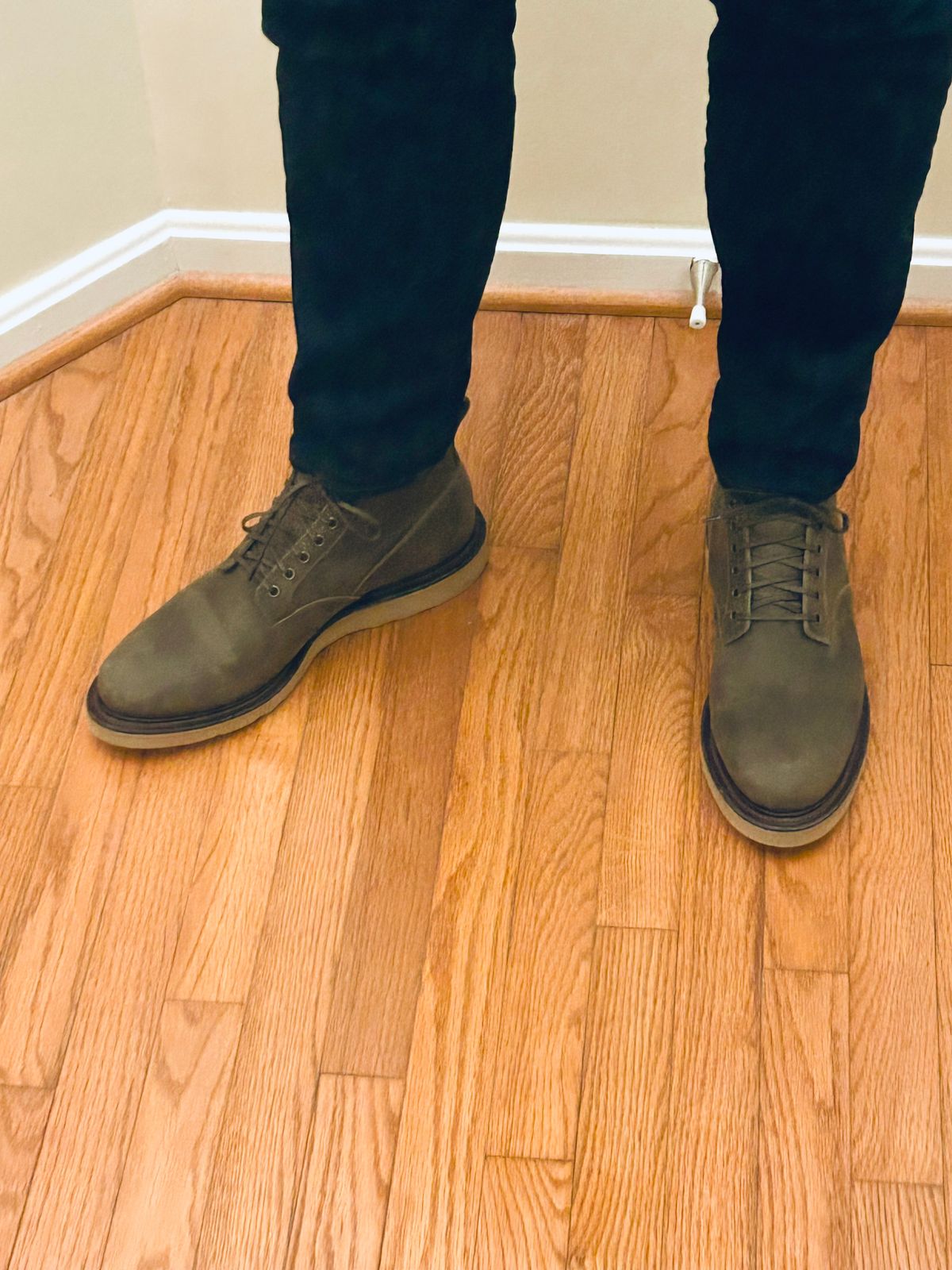 Photo by lowrollr on February 8, 2025 of the Viberg Scout Boot in Viberg / C.F. Stead Mojave Waxy Commander.