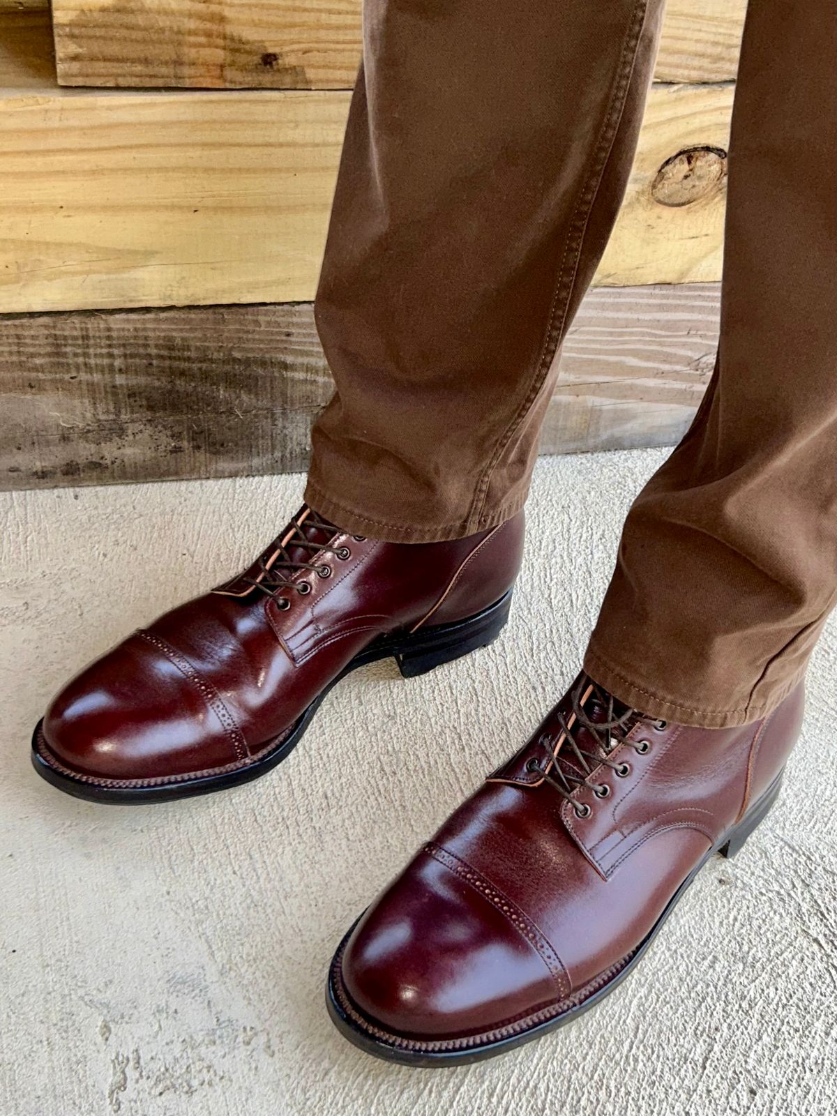 Photo by lowrollr on April 13, 2026 of the Viberg Service Boot BCT in Conceria Walpier Foresta Tuscany.