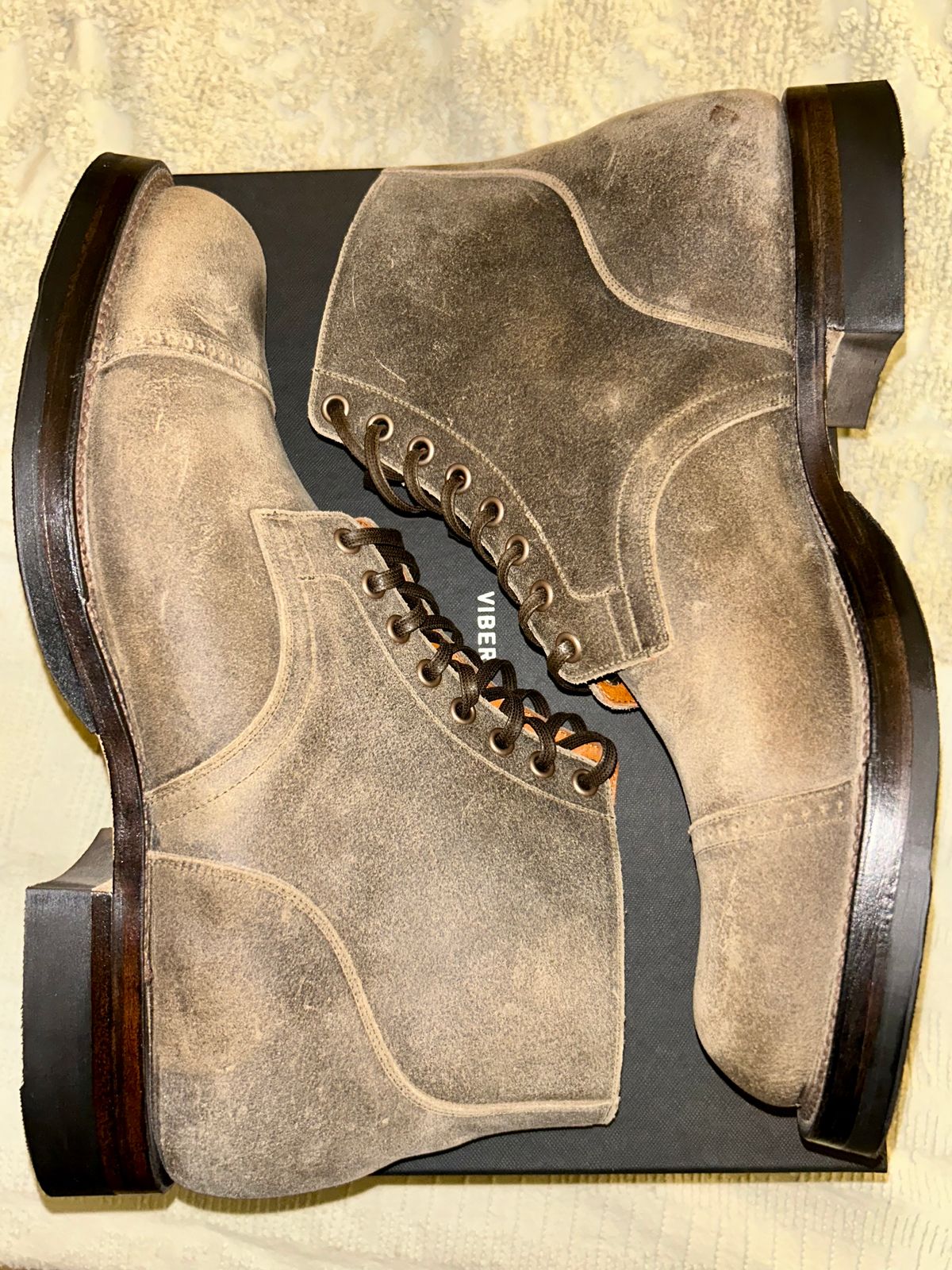 Photo by lowrollr on November 30, 2025 of the Viberg Service Boot DCT in C.F. Stead Tobacco Waxy Commander.