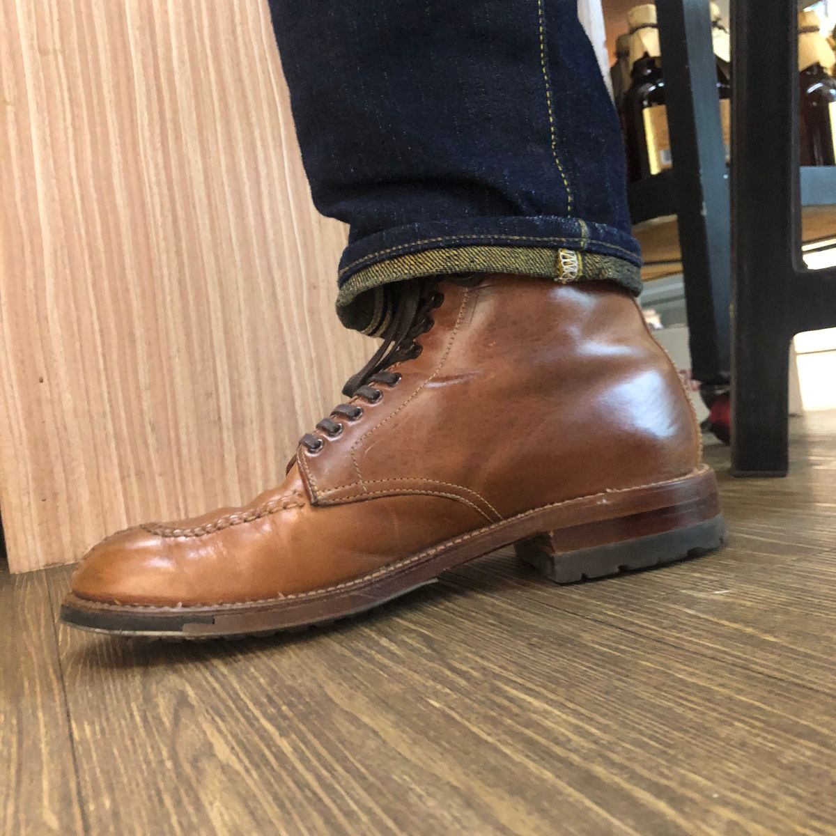 Photo by hsiddharta on June 1, 2025 of the Alden NST Tanker Boot in Horween Natural Chromexcel.