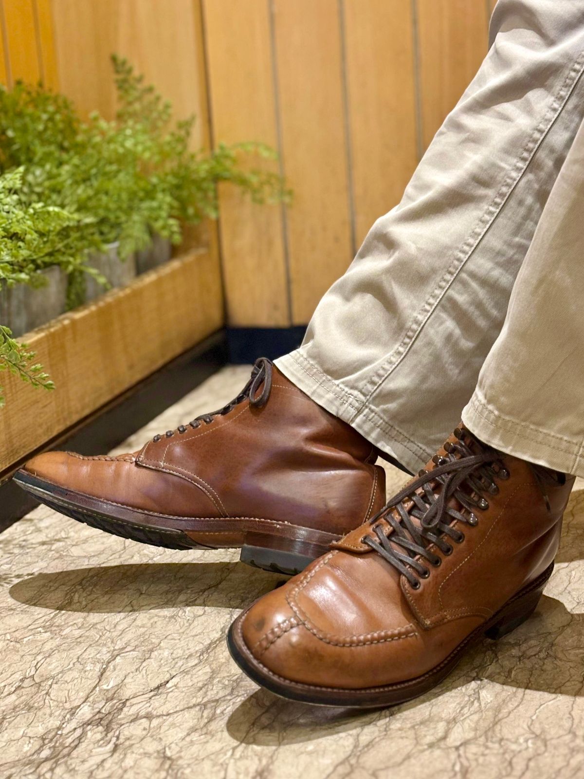 Photo by hsiddharta on November 23, 2025 of the Alden NST Tanker Boot in Horween Natural Chromexcel.