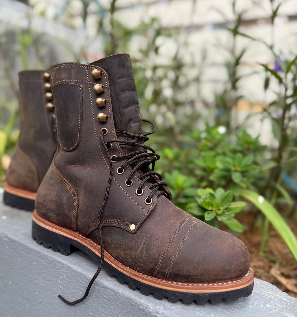 Photo by TheFadeLog on September 7, 2025 of the Craft & Glory Combat 8” in Vintage Brown.