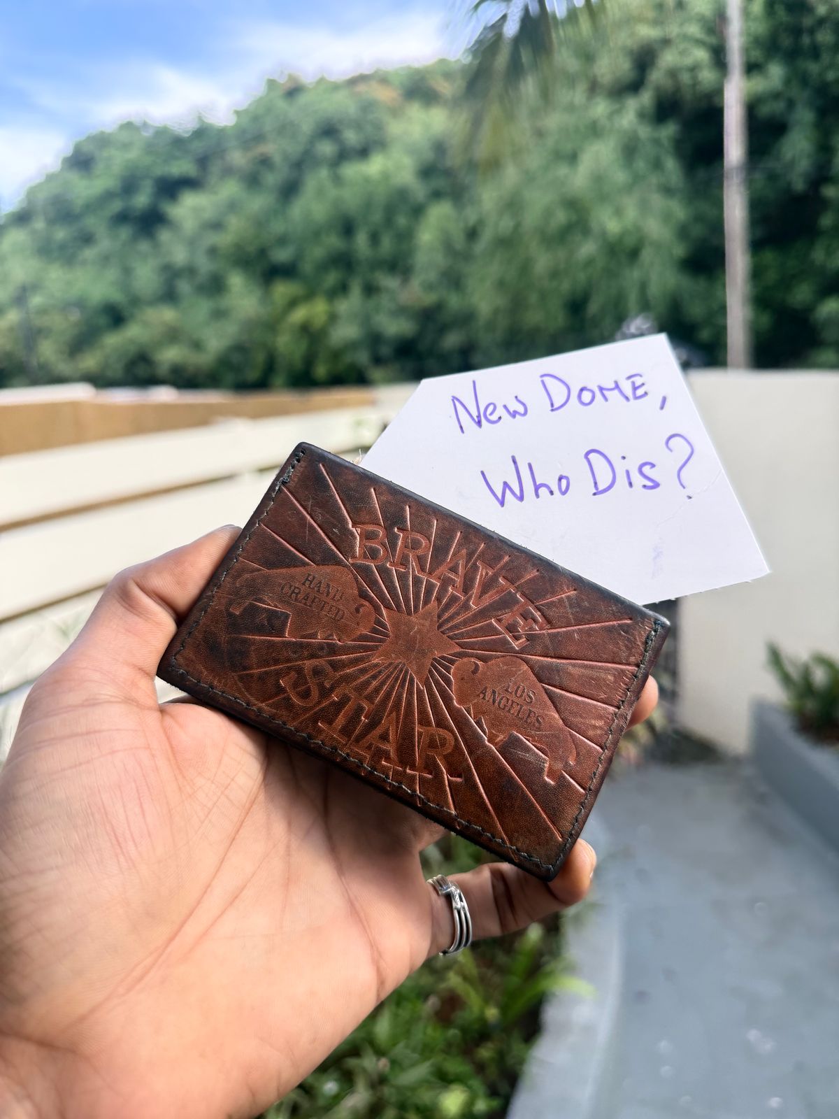 Photo by TheFadeLog on October 5, 2025 of the Bravestar Selvedge Wallet in Unknown Natural Veg Tan.