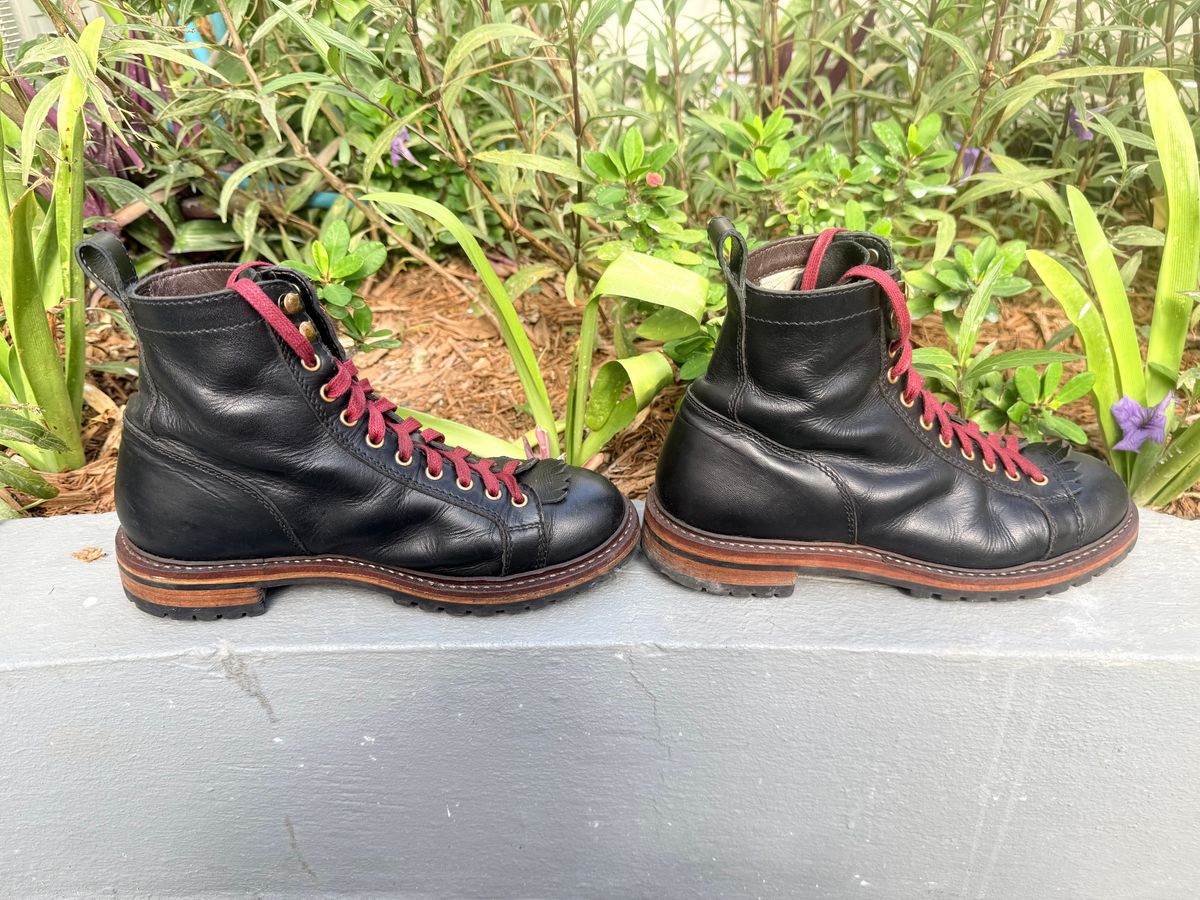 Photo by TheFadeLog on October 5, 2025 of the Craft & Glory Monkey Explorer 6” in Full Grain Waxed Water Buffalo.