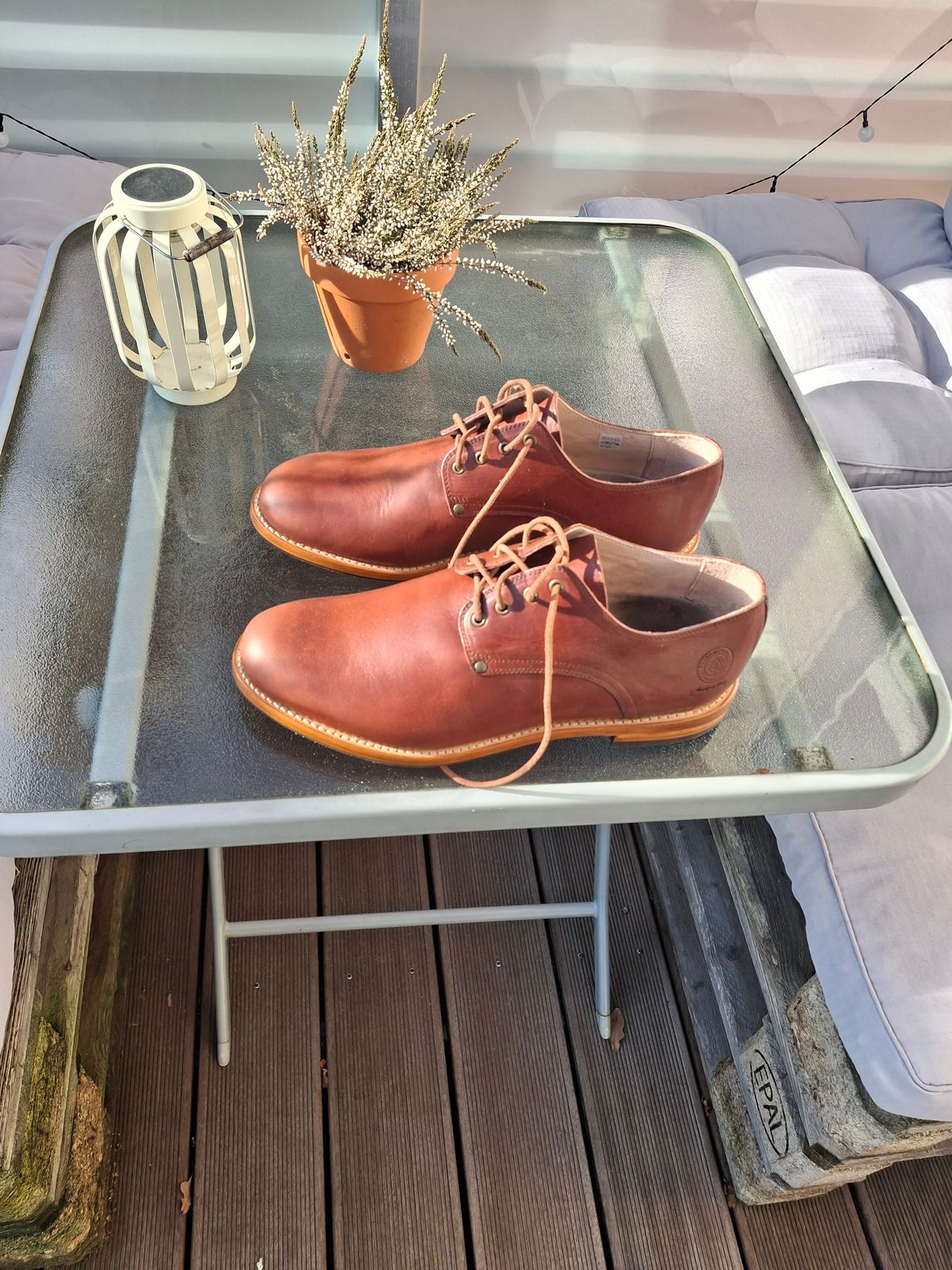 Photo by ShiningMyShoes on October 26, 2024 of the Green Boots - Earth Heritage London in Cognac Veg Tan.