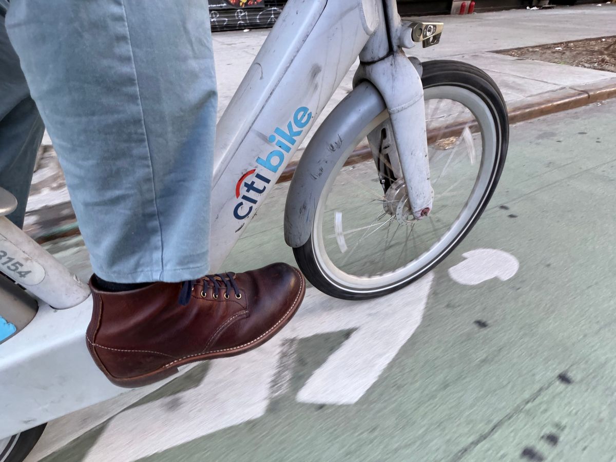 Photo by noneck on April 14, 2026 of the Red Wing Blacksmith in S.B. Foot Briar Oil Slick.