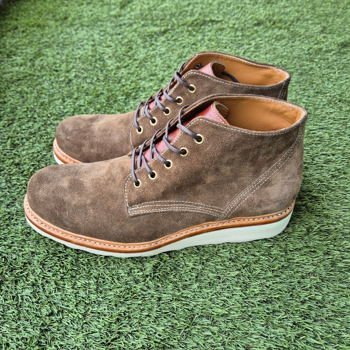 Photo by username on October 10, 2024 of the Botería Negreiros Custom Model in Peruvian Roughout.