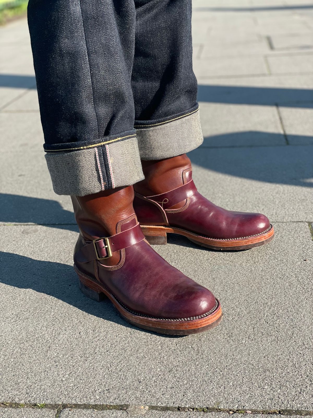 Photo by Parcelino_Sudigdo on October 5, 2024 of the Fortis Boots Tapak 1.0 Engineer boots in Maryam Toscanello TPR Horsebutt & Maryam Burgundy TPR Horsebutt.