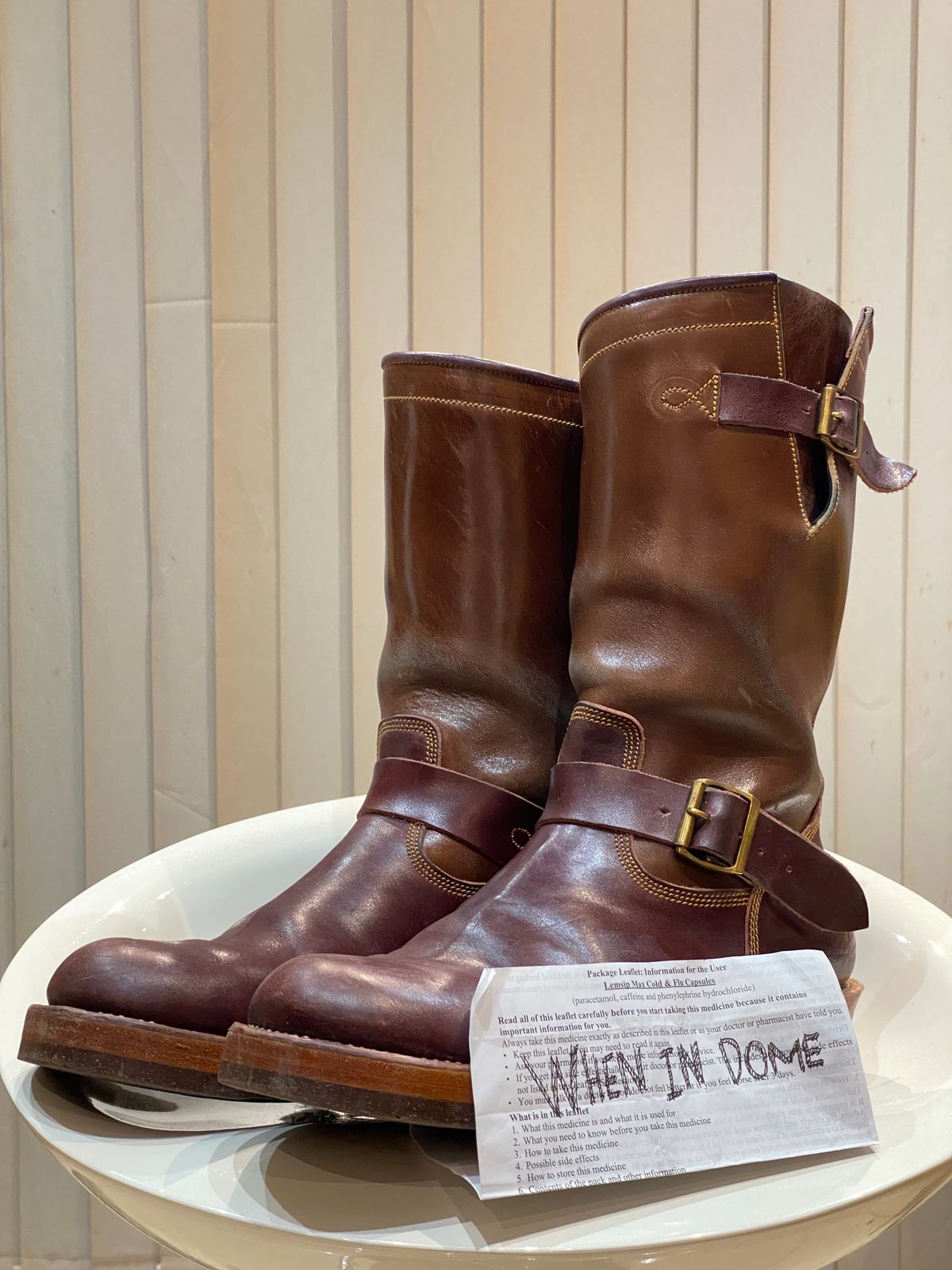 Photo by Parcelino_Sudigdo on November 5, 2024 of the Fortis Boots Tapak 1.0 Engineer boots in Maryam Toscanello TPR Horsebutt & Maryam Burgundy TPR Horsebutt.