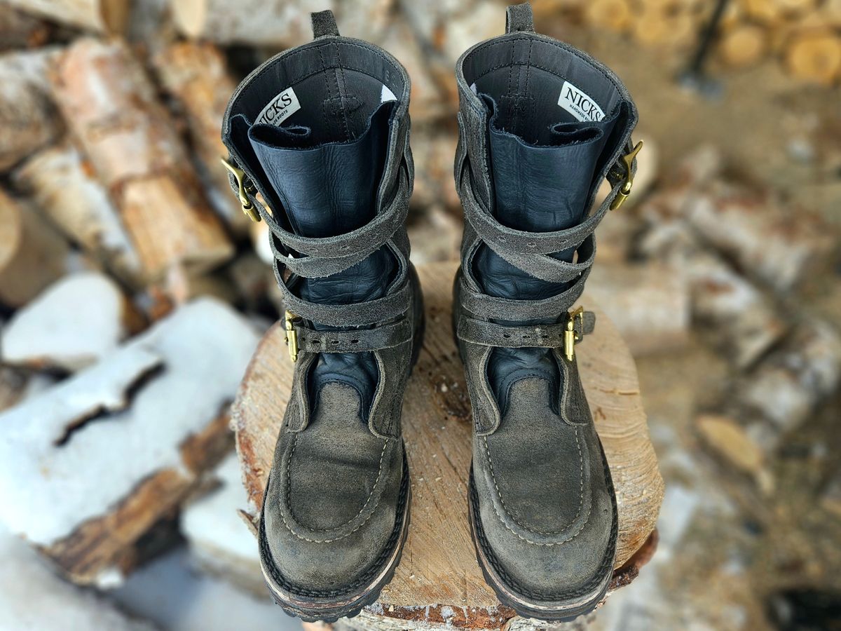 Photo by Theakkid on November 4, 2024 of the Nicks TankerPro in Nicks/Seidel 1964 Ash Gray Roughout.