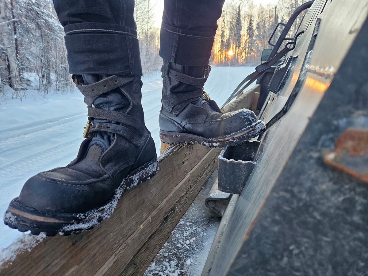 Photo by Theakkid on December 18, 2024 of the Nicks TankerPro in Nicks/Seidel 1964 Ash Gray Roughout.