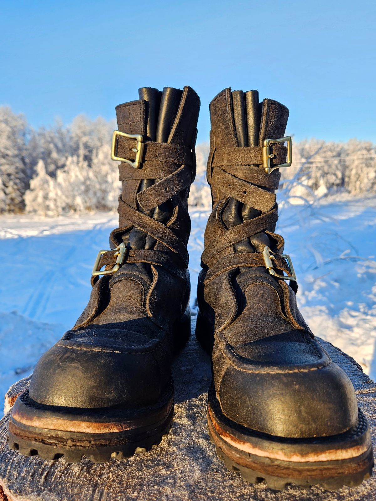 Photo by Theakkid on January 4, 2025 of the Nicks TankerPro in Nicks/Seidel 1964 Ash Gray Roughout.