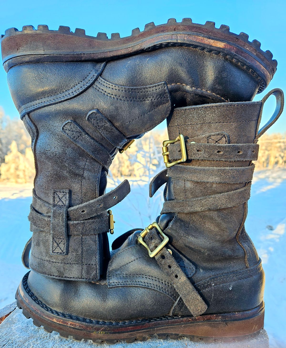 Photo by Theakkid on January 4, 2025 of the Nicks TankerPro in Nicks/Seidel 1964 Ash Gray Roughout.