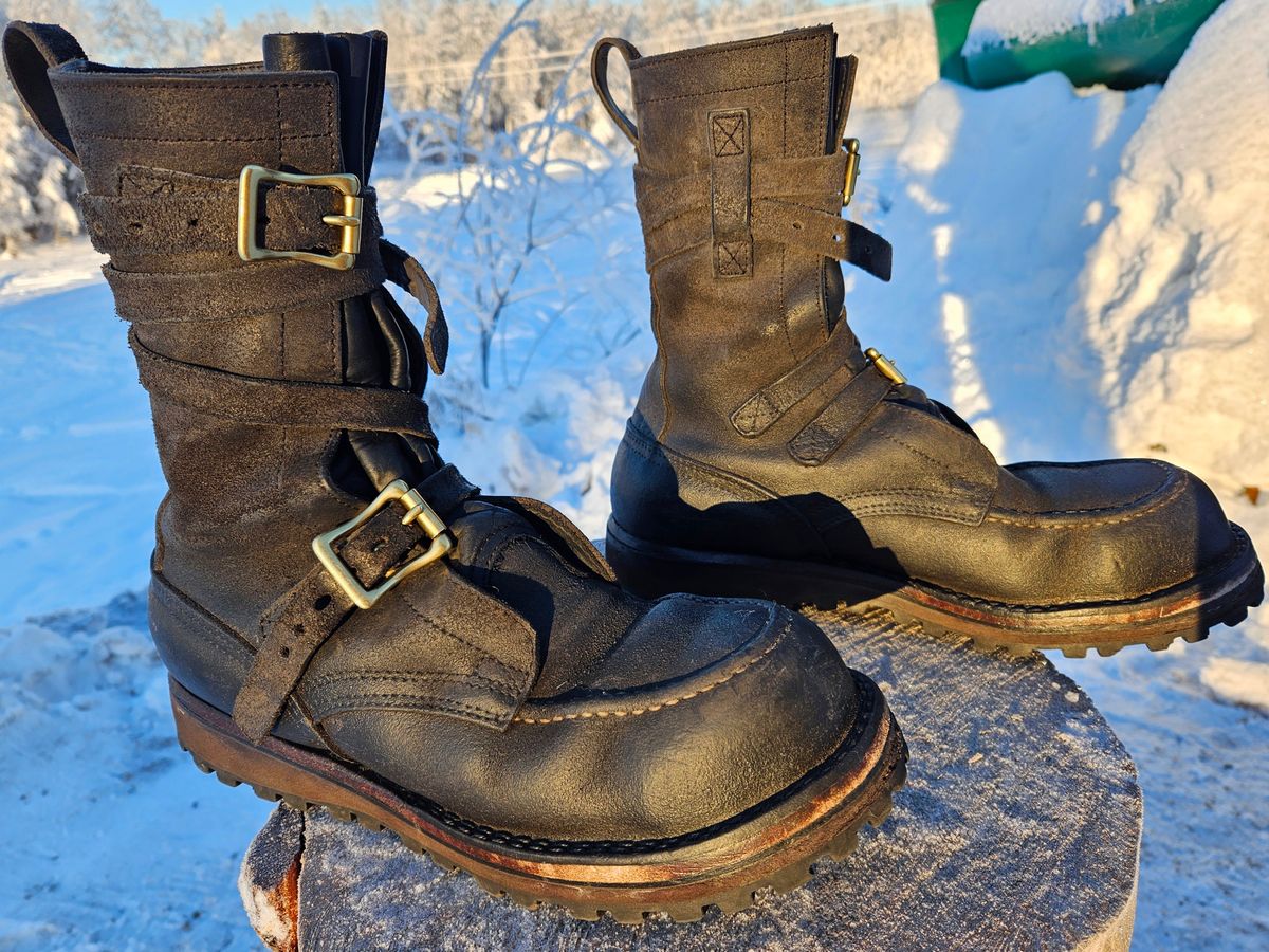 Photo by Theakkid on January 4, 2025 of the Nicks TankerPro in Nicks/Seidel 1964 Ash Gray Roughout.
