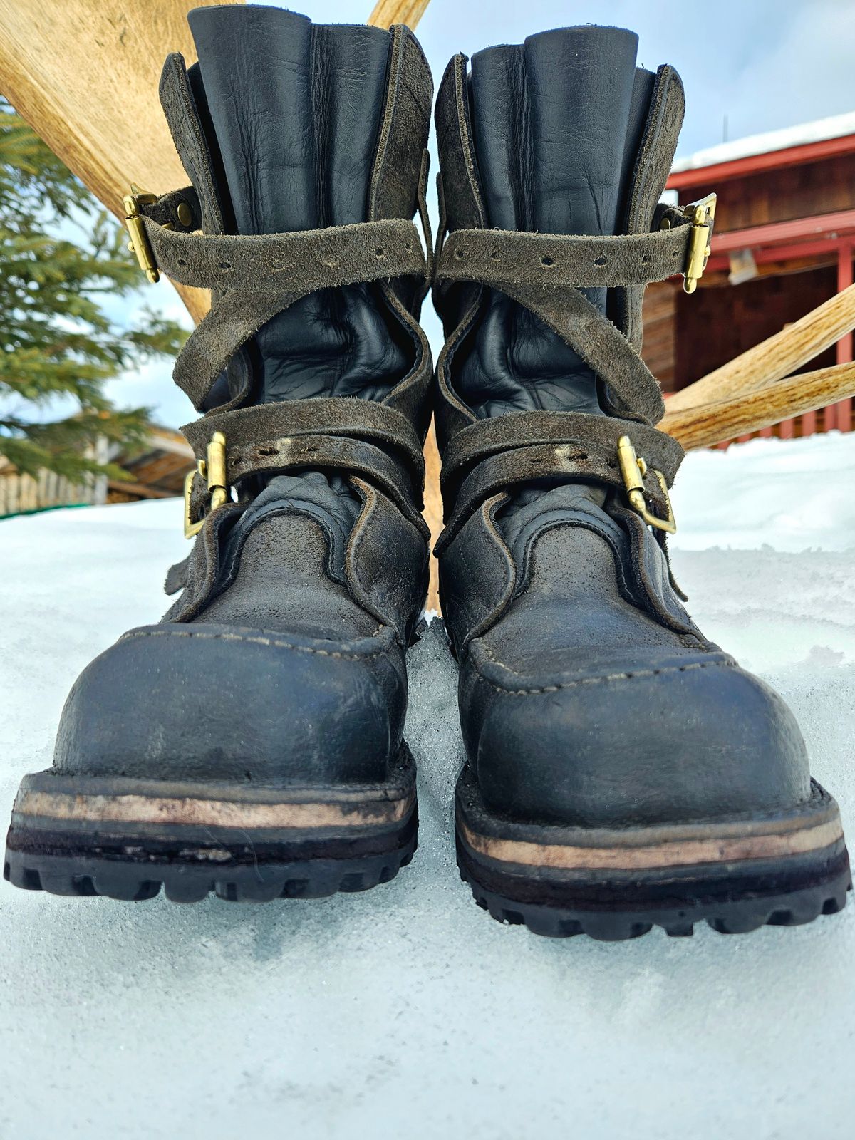 Photo by Theakkid on March 4, 2025 of the Nicks TankerPro in Nicks/Seidel 1964 Ash Gray Roughout.