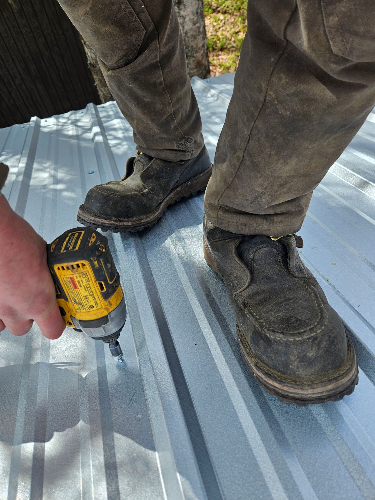 Photo by Theakkid on May 3, 2025 of the Nicks TankerPro in Nicks/Seidel 1964 Ash Gray Roughout.