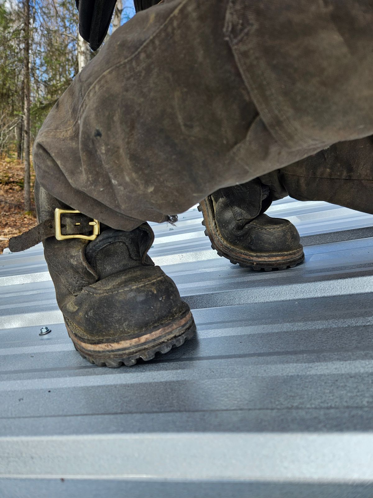 Photo by Theakkid on May 3, 2025 of the Nicks TankerPro in Nicks/Seidel 1964 Ash Gray Roughout.
