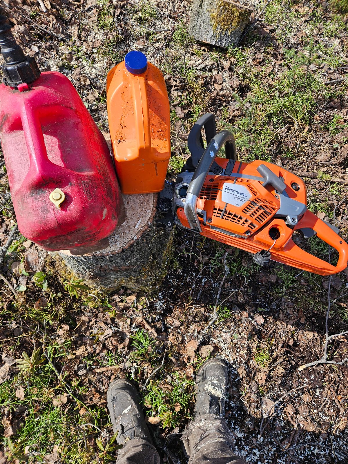 Photo by Theakkid on April 24, 2025 of the Nicks TankerPro in Nicks/Seidel 1964 Ash Gray Roughout.