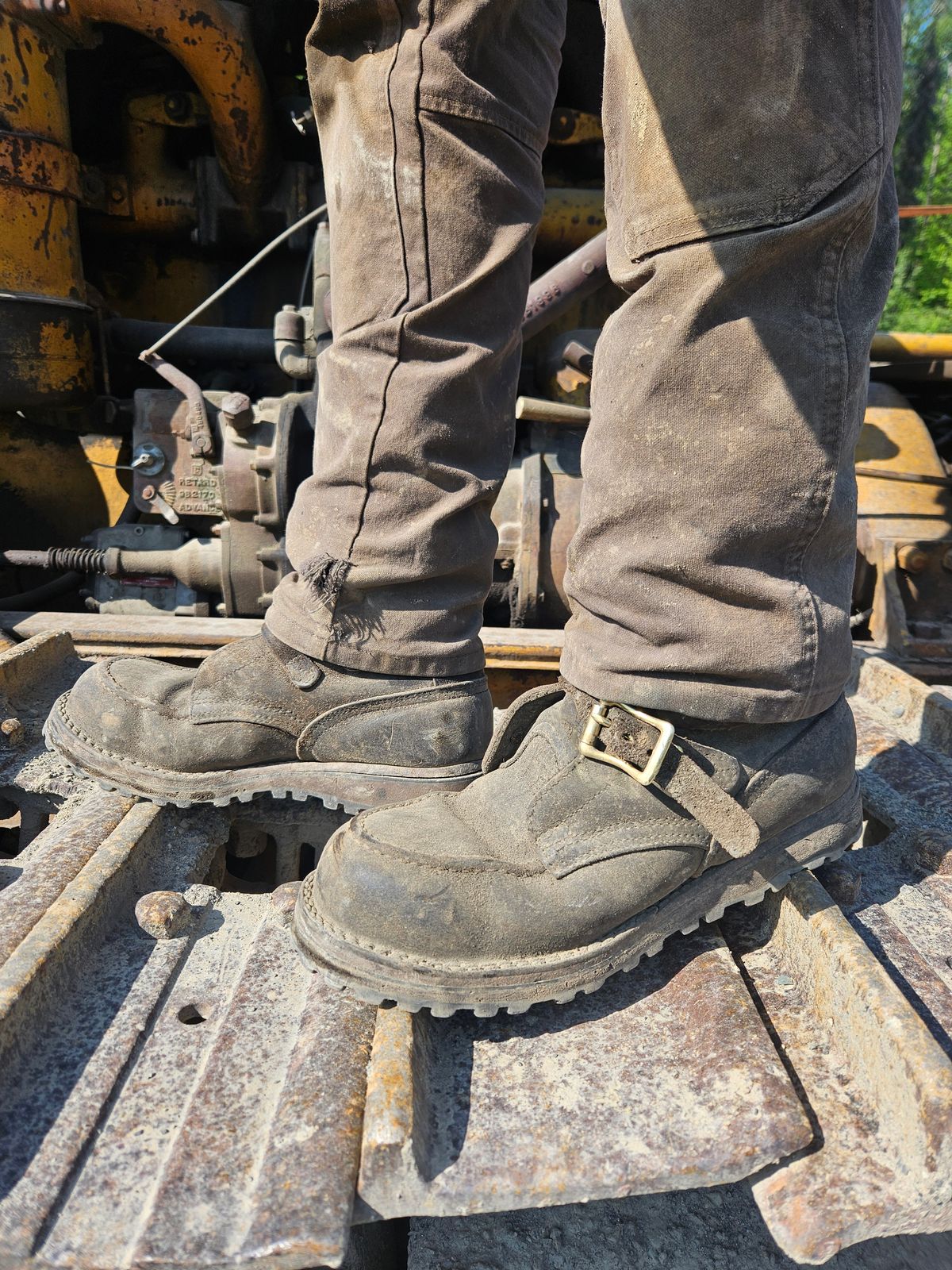 Photo by Theakkid on June 19, 2025 of the Nicks TankerPro in Nicks/Seidel 1964 Ash Gray Roughout.