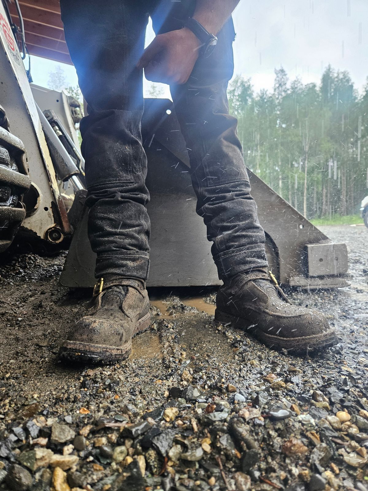 Photo by Theakkid on June 27, 2025 of the Nicks TankerPro in Nicks/Seidel 1964 Ash Gray Roughout.