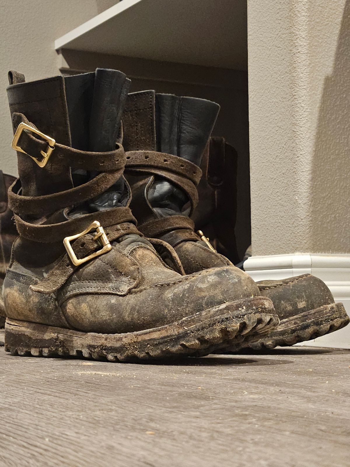 Photo by Theakkid on September 5, 2025 of the Nicks TankerPro in Nicks/Seidel 1964 Ash Gray Roughout.