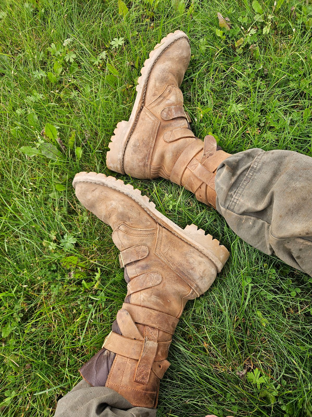 Photo by Theakkid on September 14, 2025 of the Nicks Nicks / Tactical Tankerpro in Seidel WeatherShield Brown.
